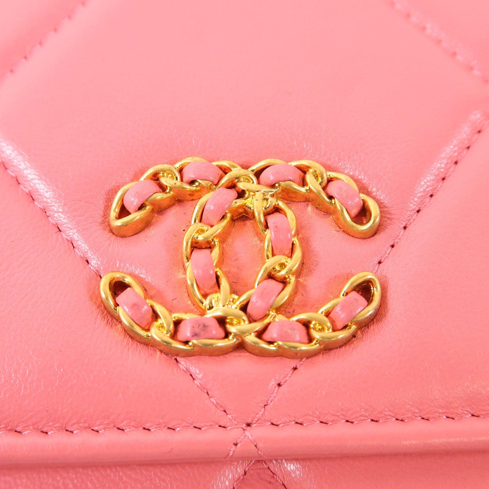 CHANEL 羊皮皮革Wallet On Chain 19鏈帶手挽肩背兩用袋