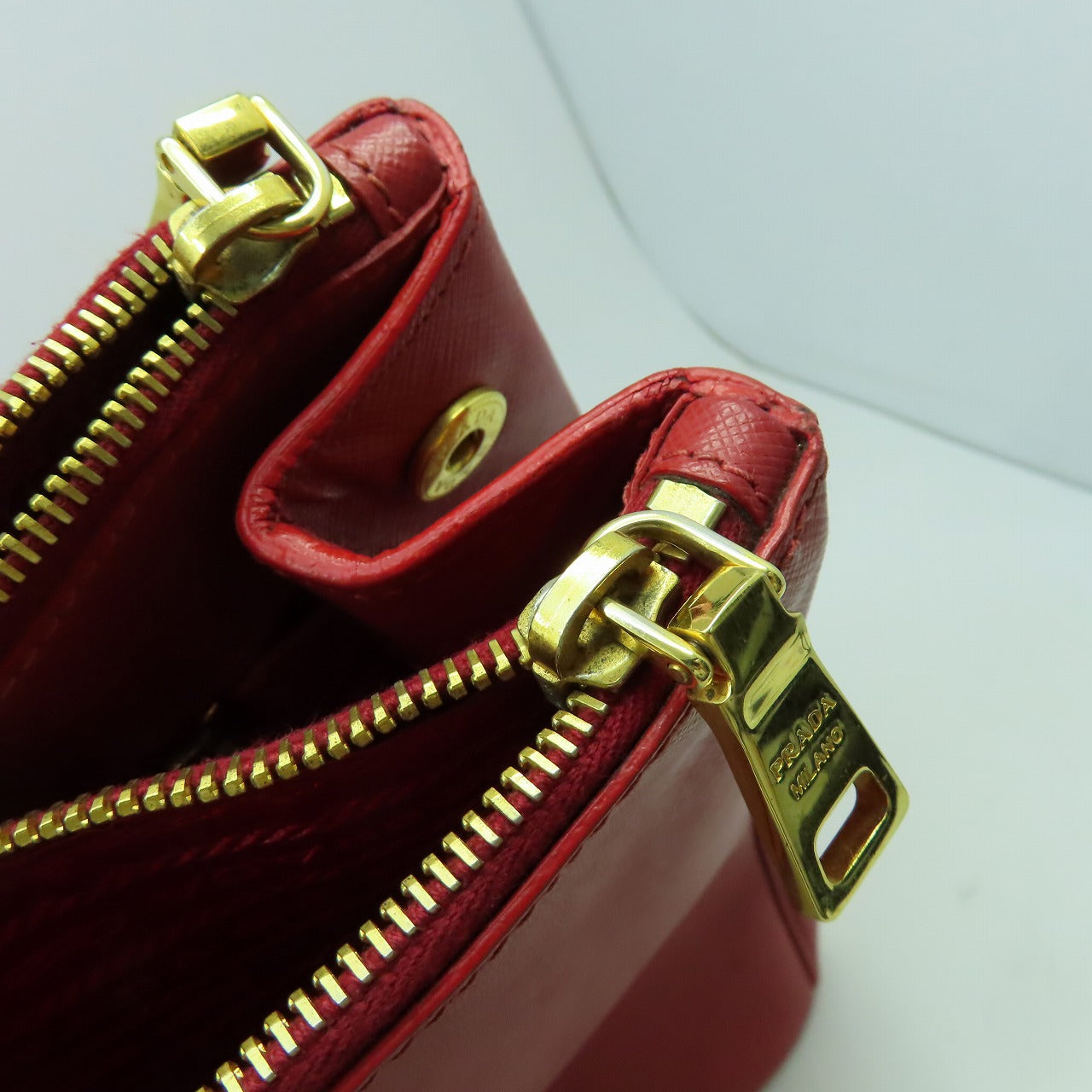 PRADA 【激減優惠】Saffiano皮革Hand Bag金扣手挽袋紅色