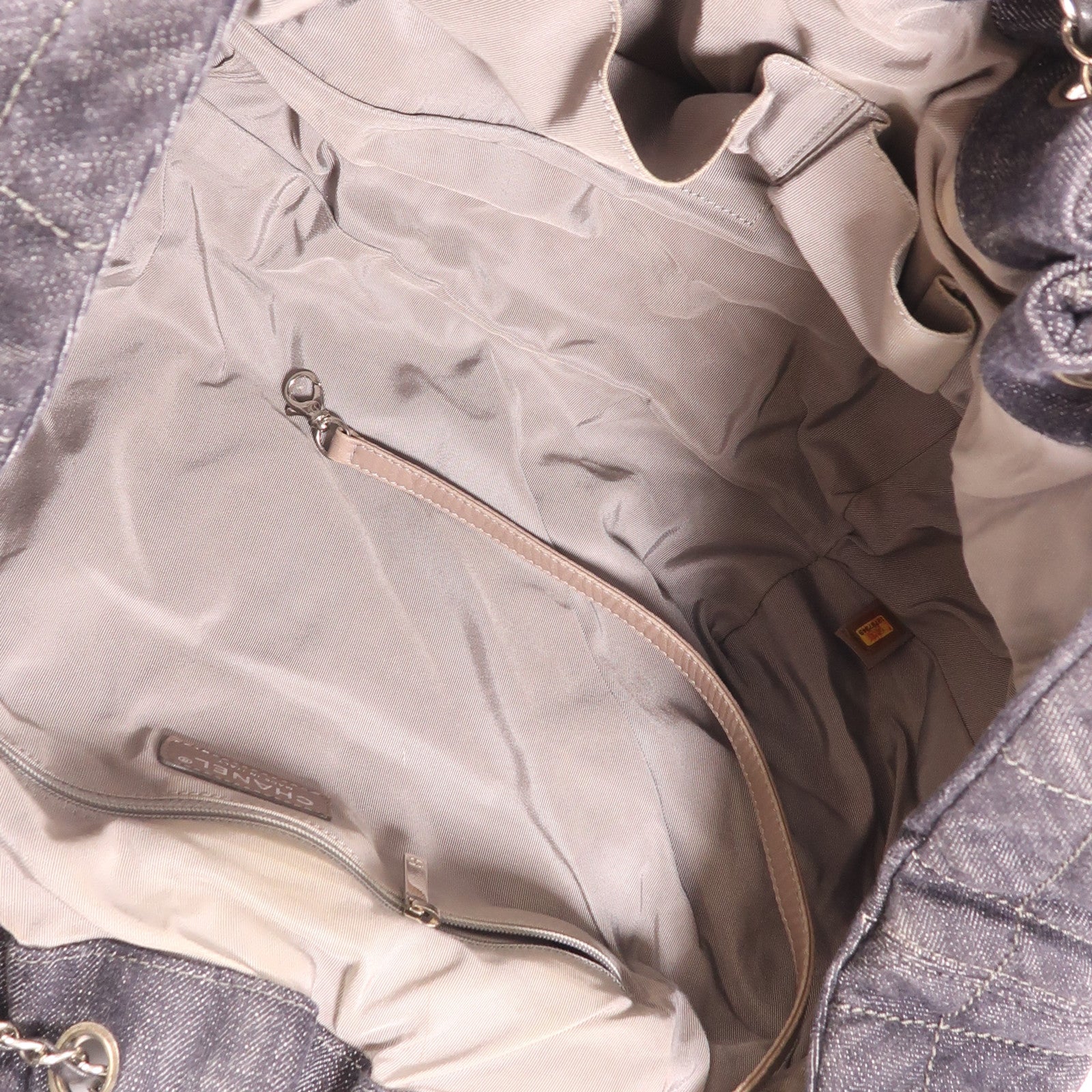 CHANEL 牛仔布Shoulder Bag銀扣肩背袋