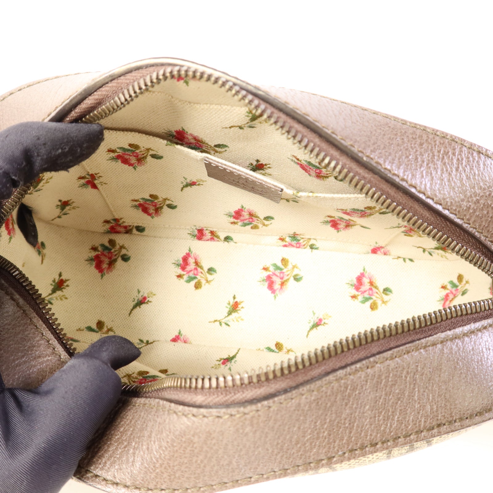 GUCCI 塗層帆布GG Supreme Messenger金扣肩背袋