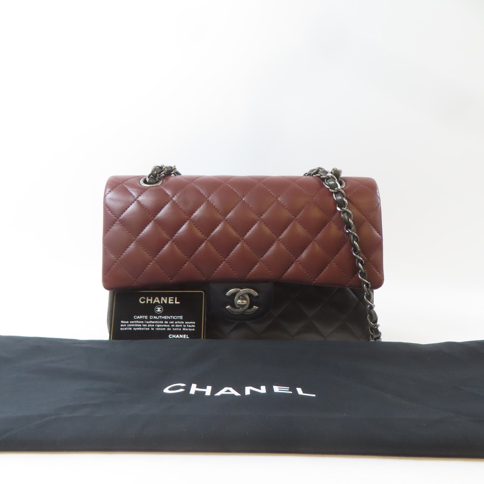 CHANEL 【激減優惠】菱格羊皮皮革Classic Double Flap Bag銀扣鏈帶肩背袋黑色/啡紅色