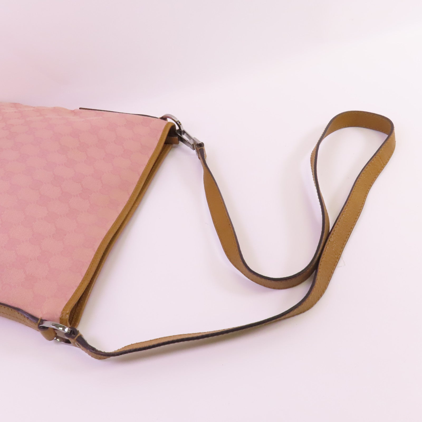 GUCCI 帆布Shoulder Bag銀扣肩背袋
