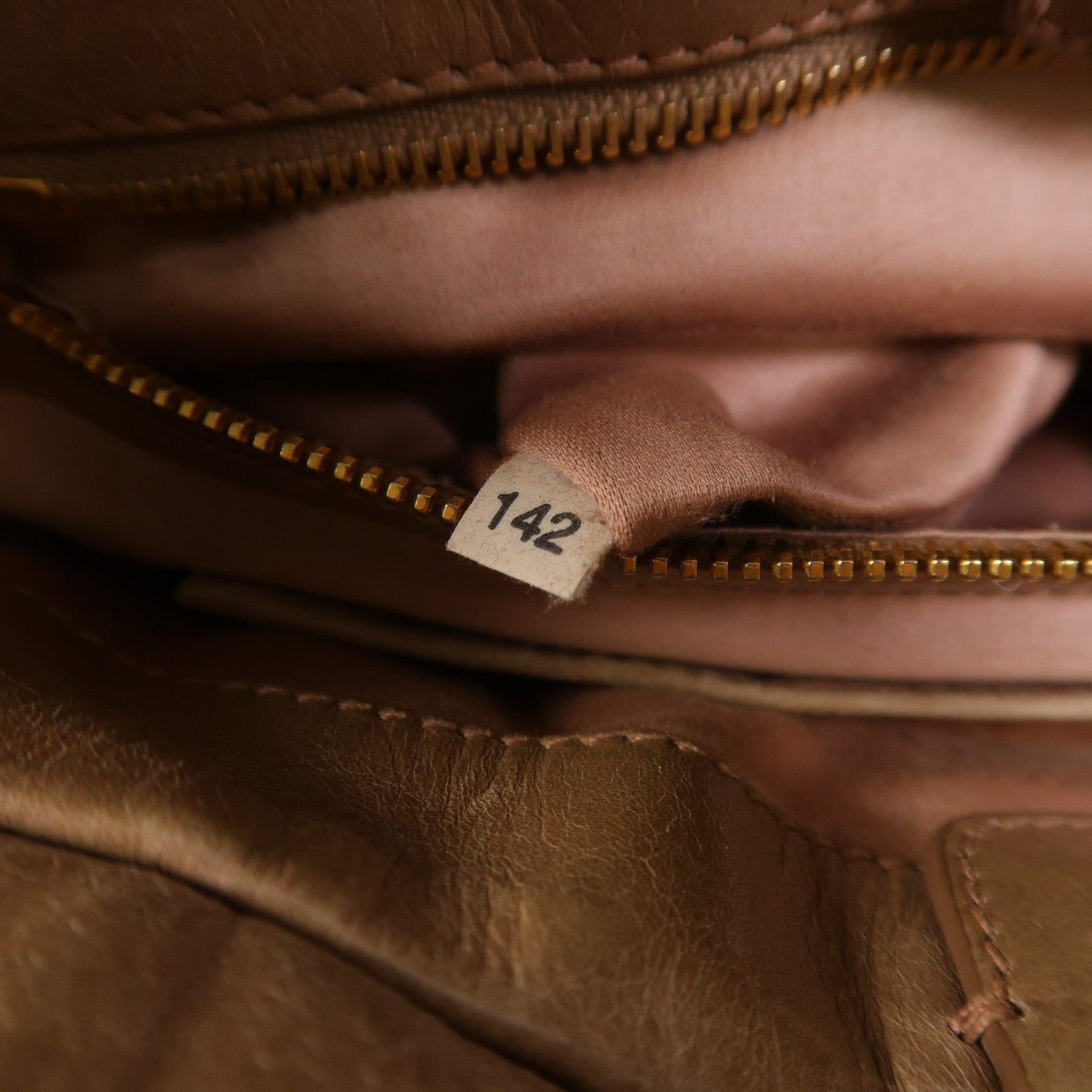 Miu Miu 牛皮皮革2 Way Shoulder金扣手挽肩背兩用袋