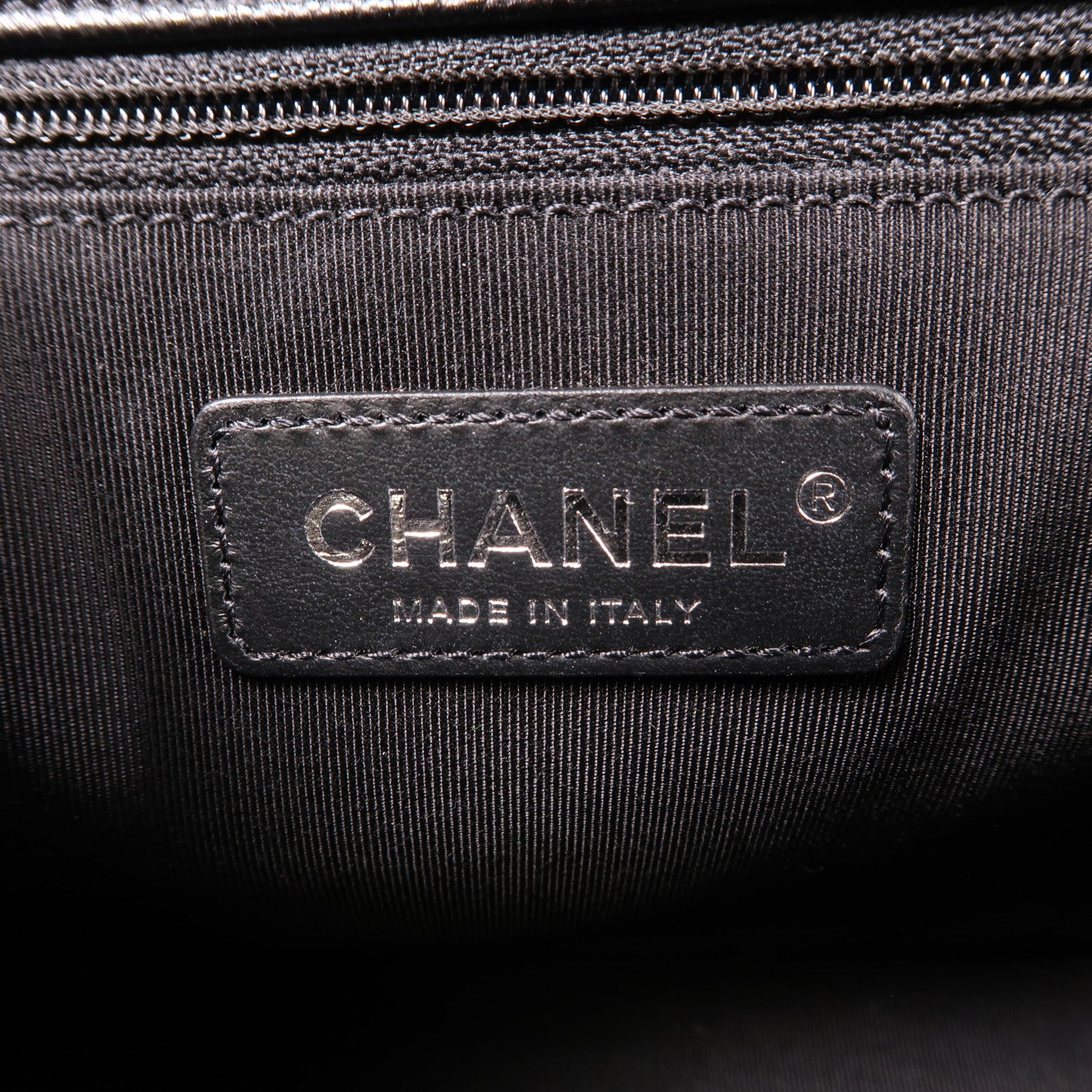 CHANEL 菱格牛皮皮革Chain Shoulder鏈帶肩背袋黑色
