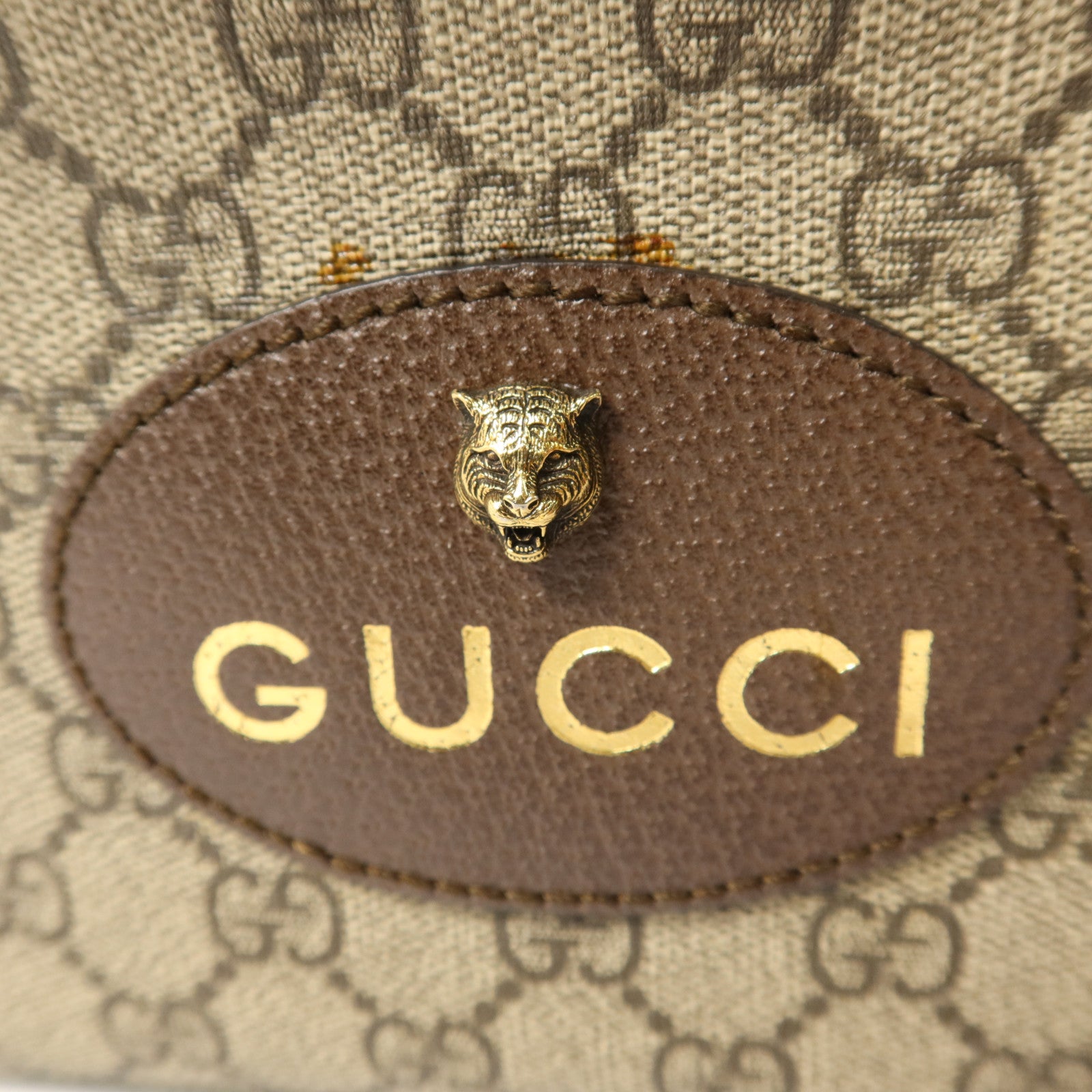 GUCCI 塗層帆布GG Supreme Messenger金扣肩背袋