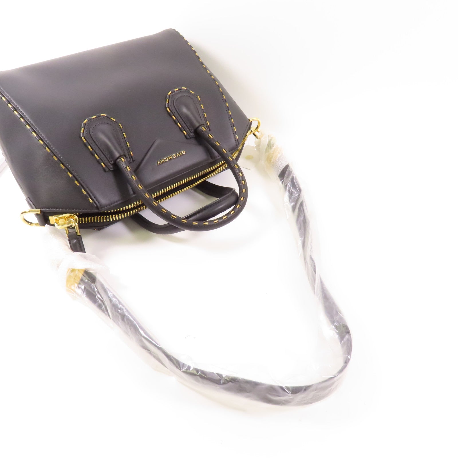 GIVENCHY 牛皮皮革Antigona金扣手挽肩背兩用袋