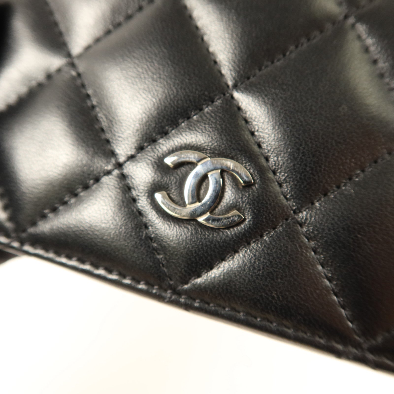 CHANEL 羊皮皮革Long Bifold Wallet銀扣長錢包