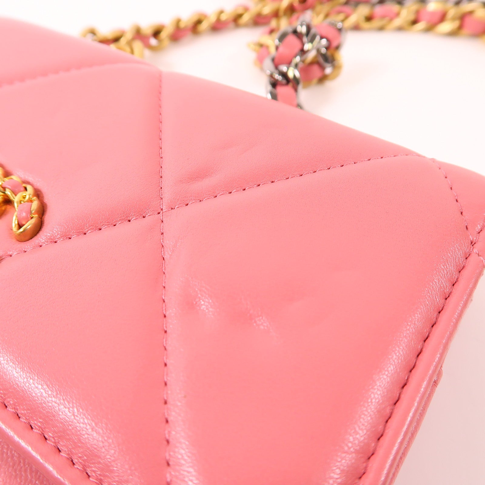 CHANEL 羊皮皮革Wallet On Chain 19鏈帶手挽肩背兩用袋