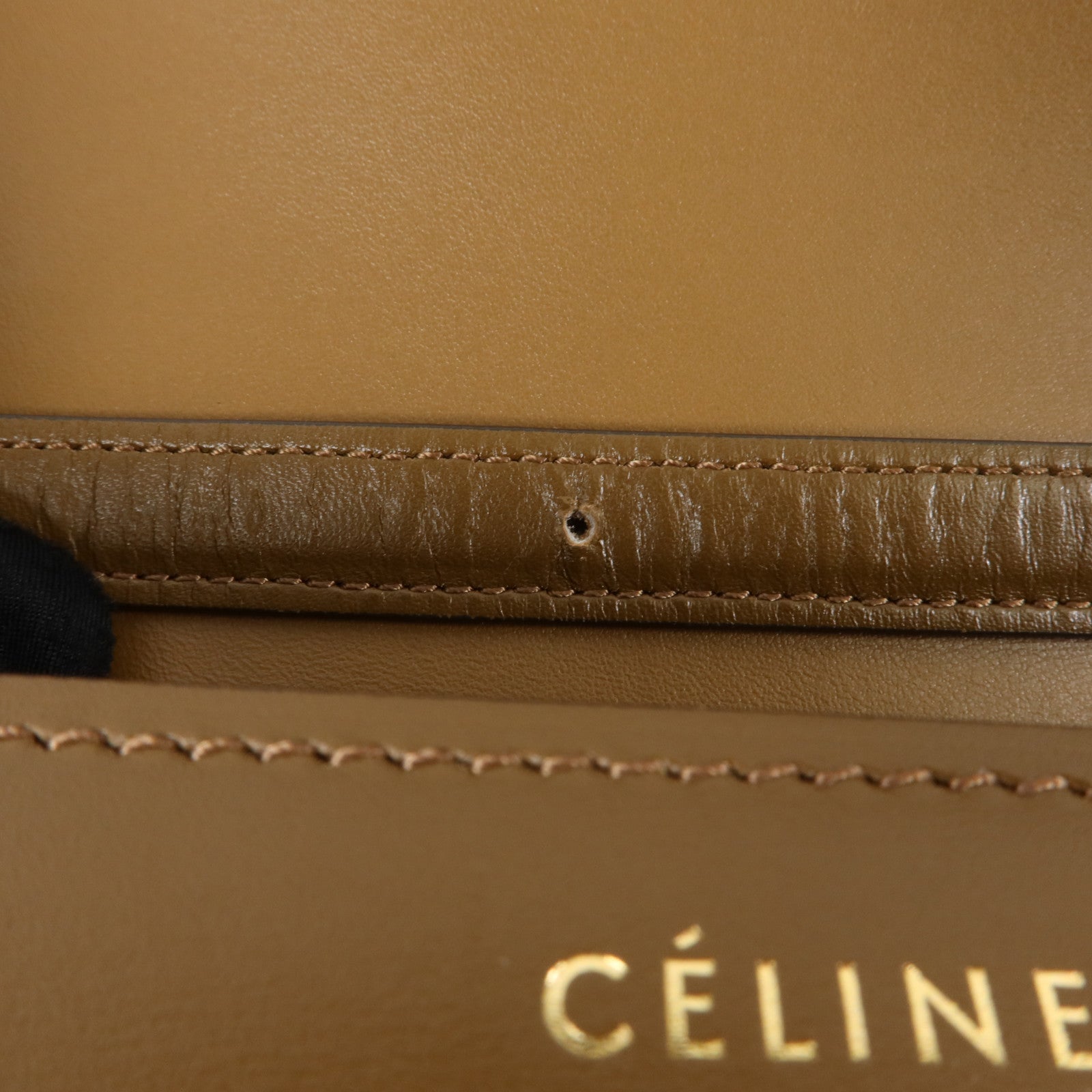 CELINE 牛皮皮革Classic Box Medium肩背袋