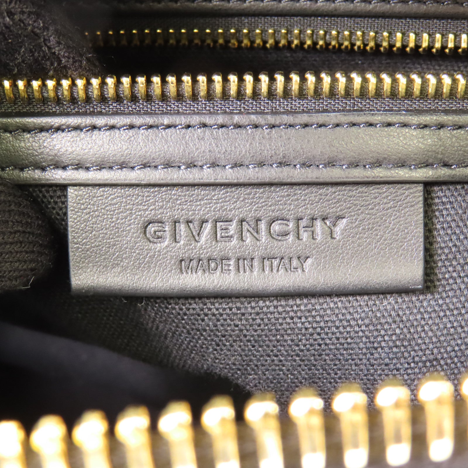 GIVENCHY 牛皮皮革Antigona金扣手挽肩背兩用袋