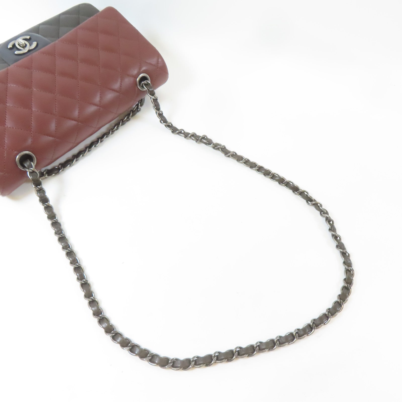CHANEL 【激減優惠】菱格羊皮皮革Classic Double Flap Bag銀扣鏈帶肩背袋黑色/啡紅色