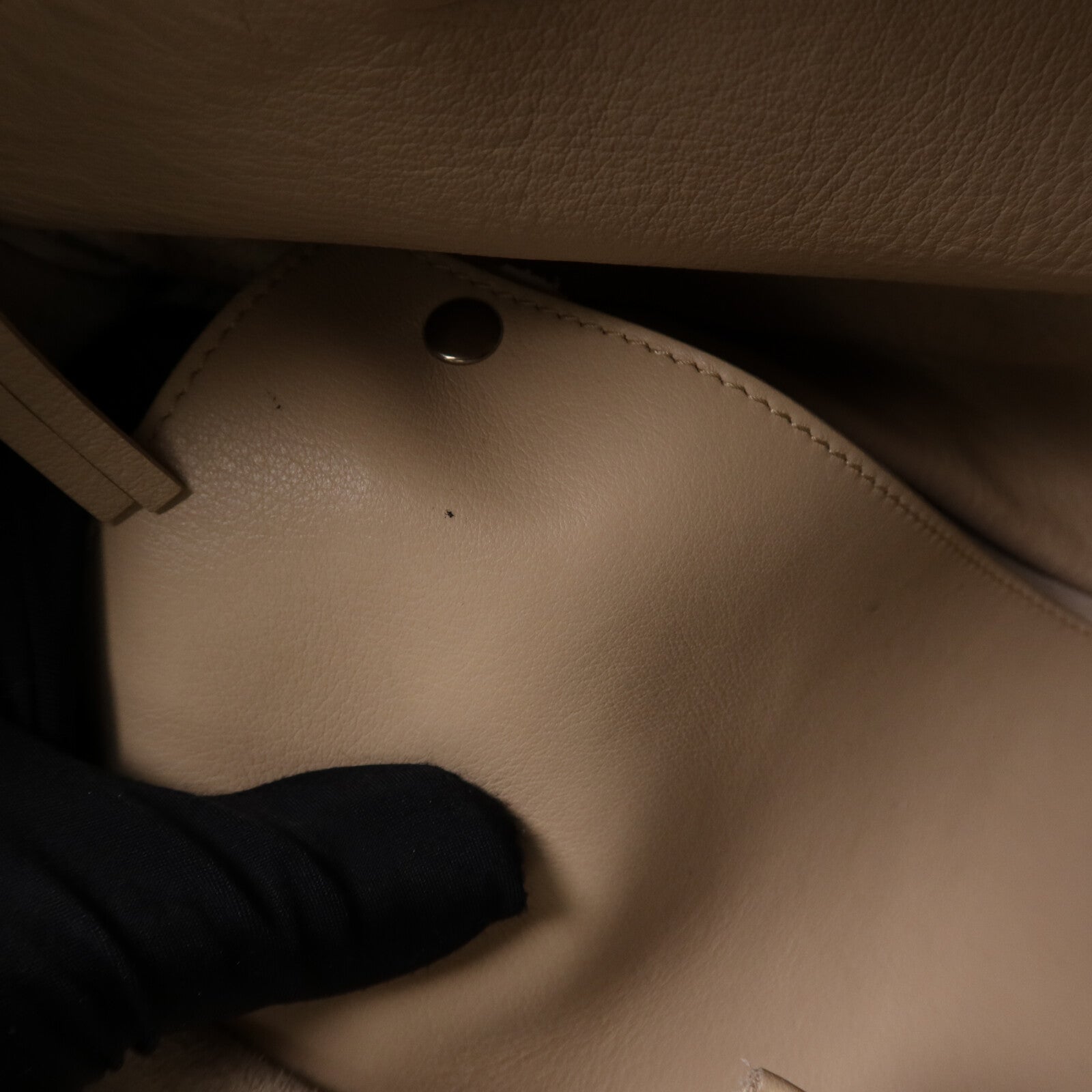 BALENCIAGA 牛皮皮革Papier A4 Zip Around銀扣肩背袋