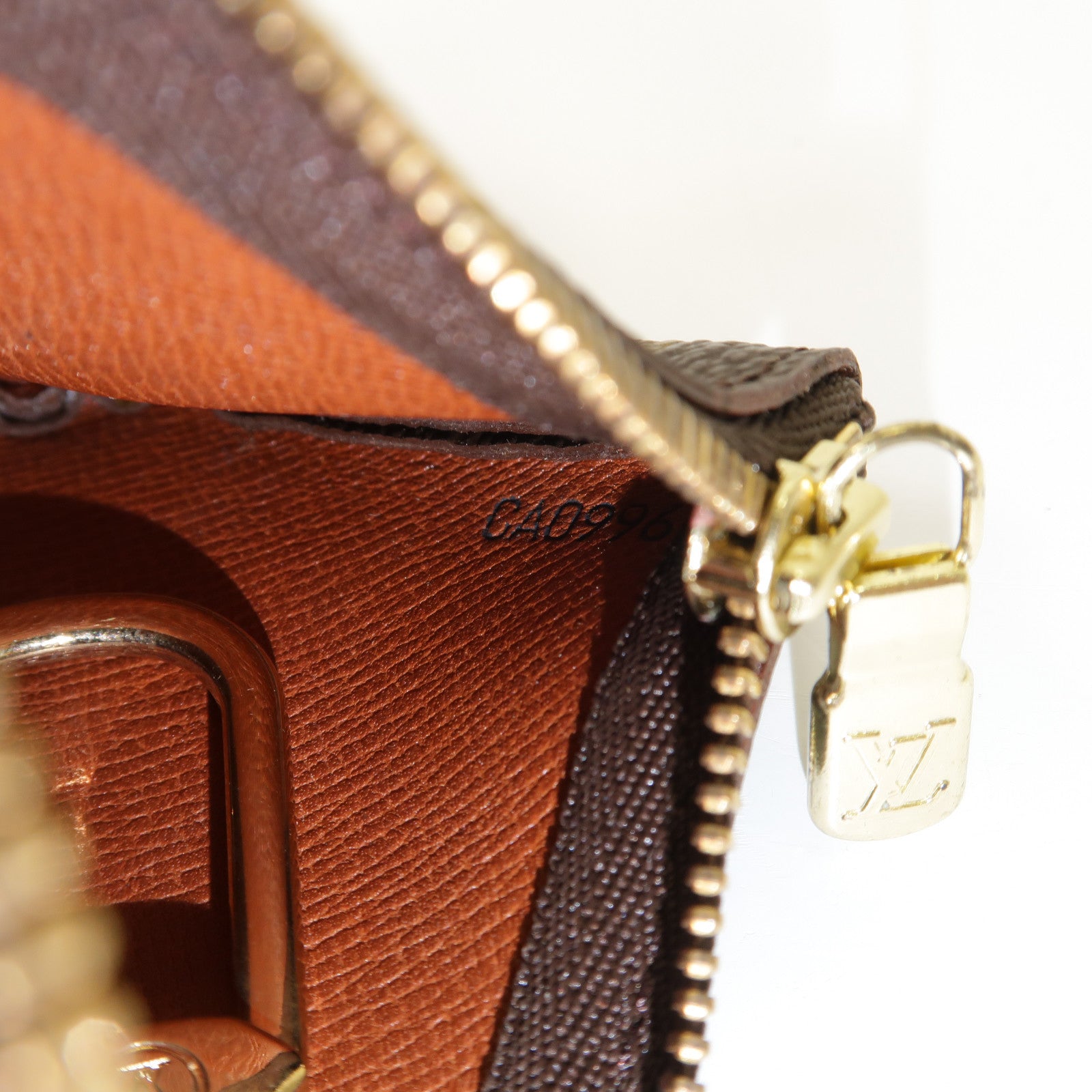 LOUIS VUITTON Monogram Key Pouch金扣鑰匙零錢包啡色