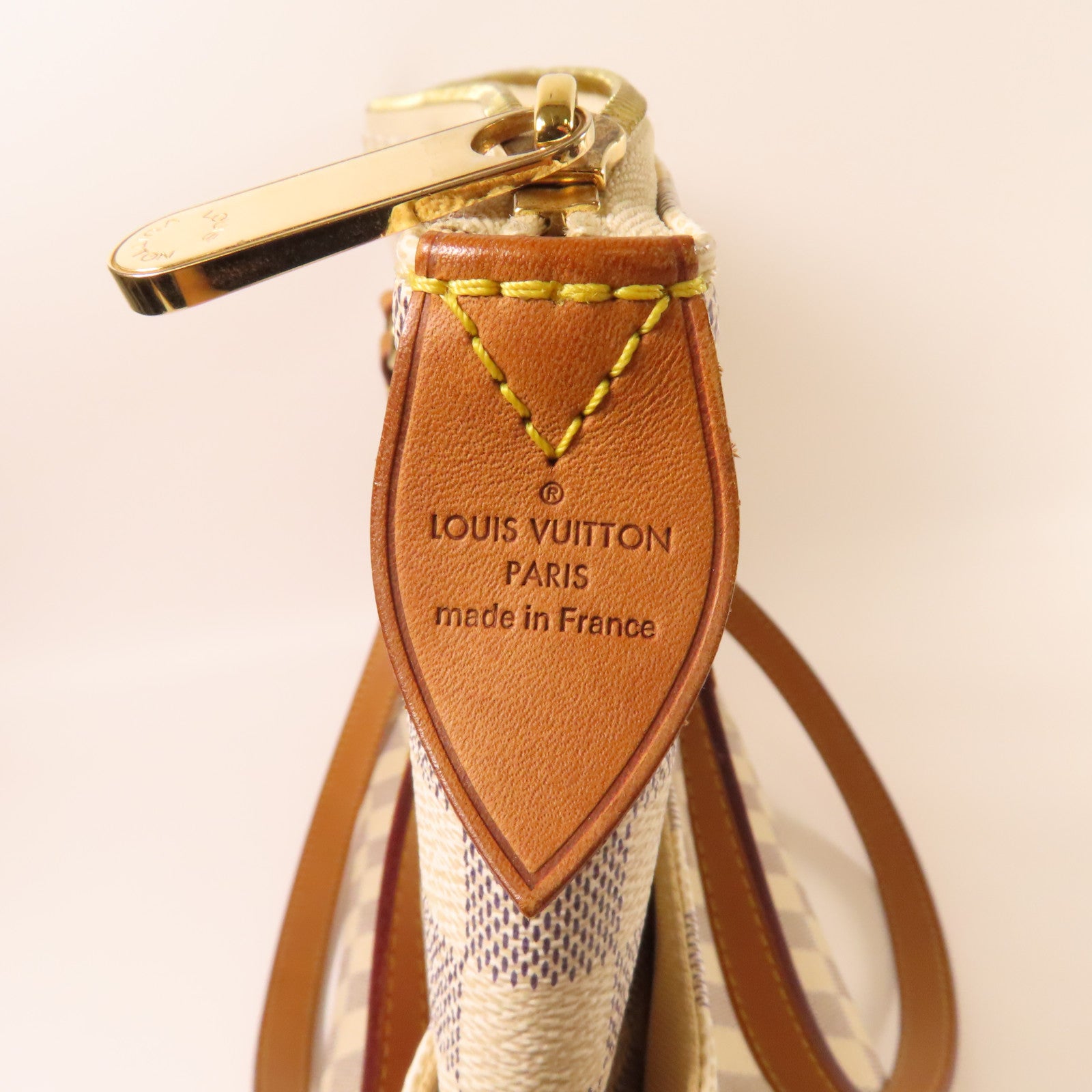LOUIS VUITTON Damier Azur Totally MM金扣肩背袋白色