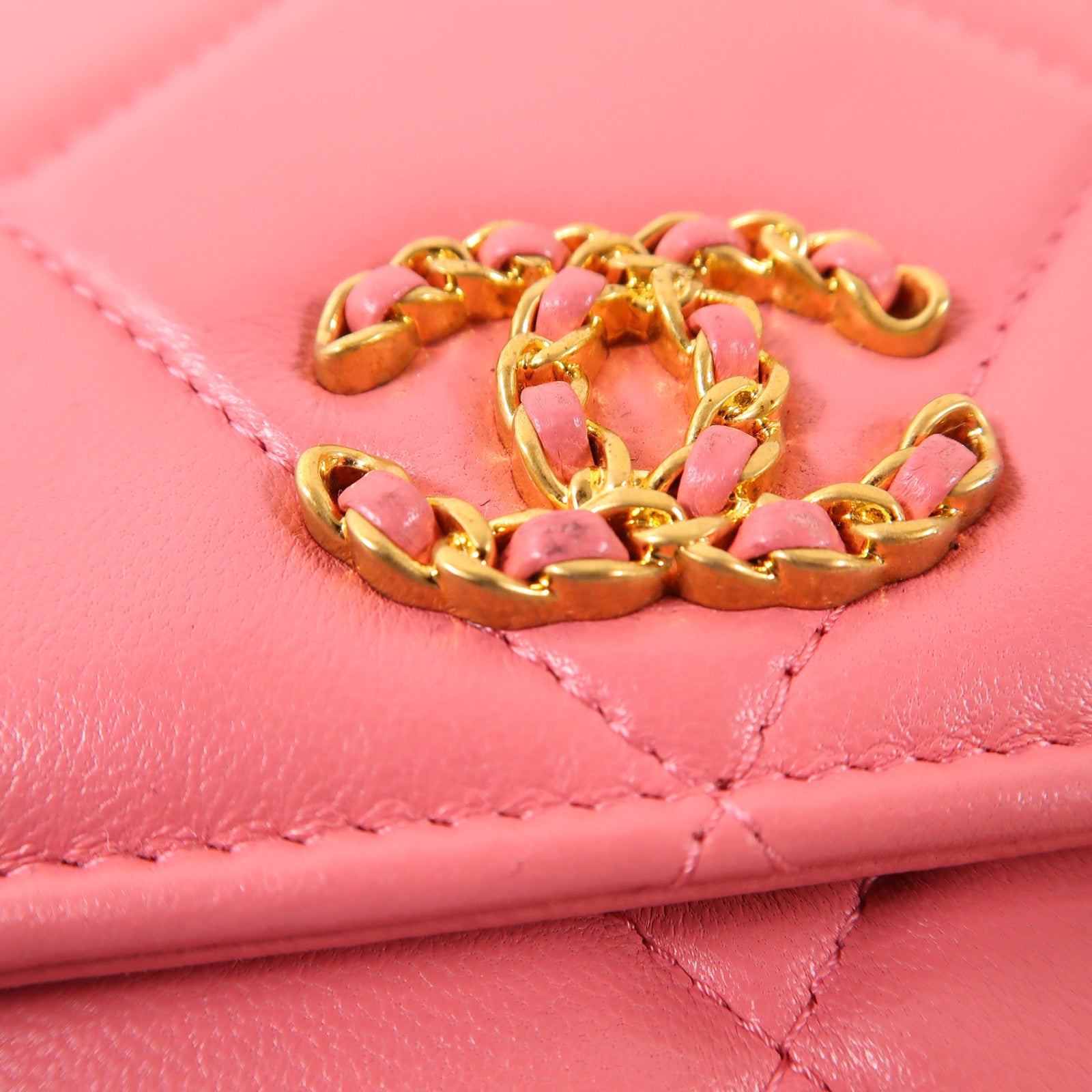 CHANEL 羊皮皮革Wallet On Chain 19鏈帶手挽肩背兩用袋