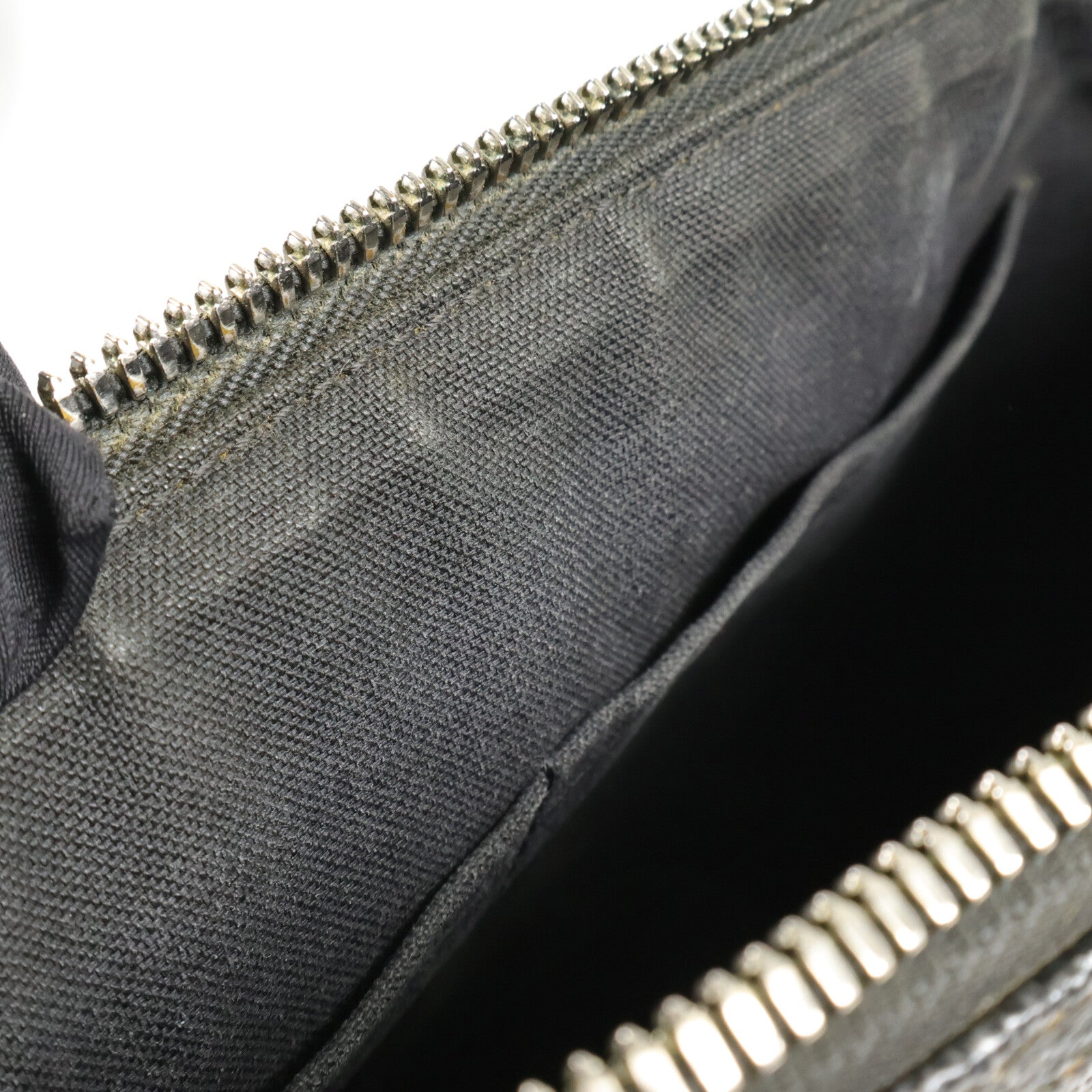 LOUIS VUITTON Damier Graphite Mick PM肩背袋