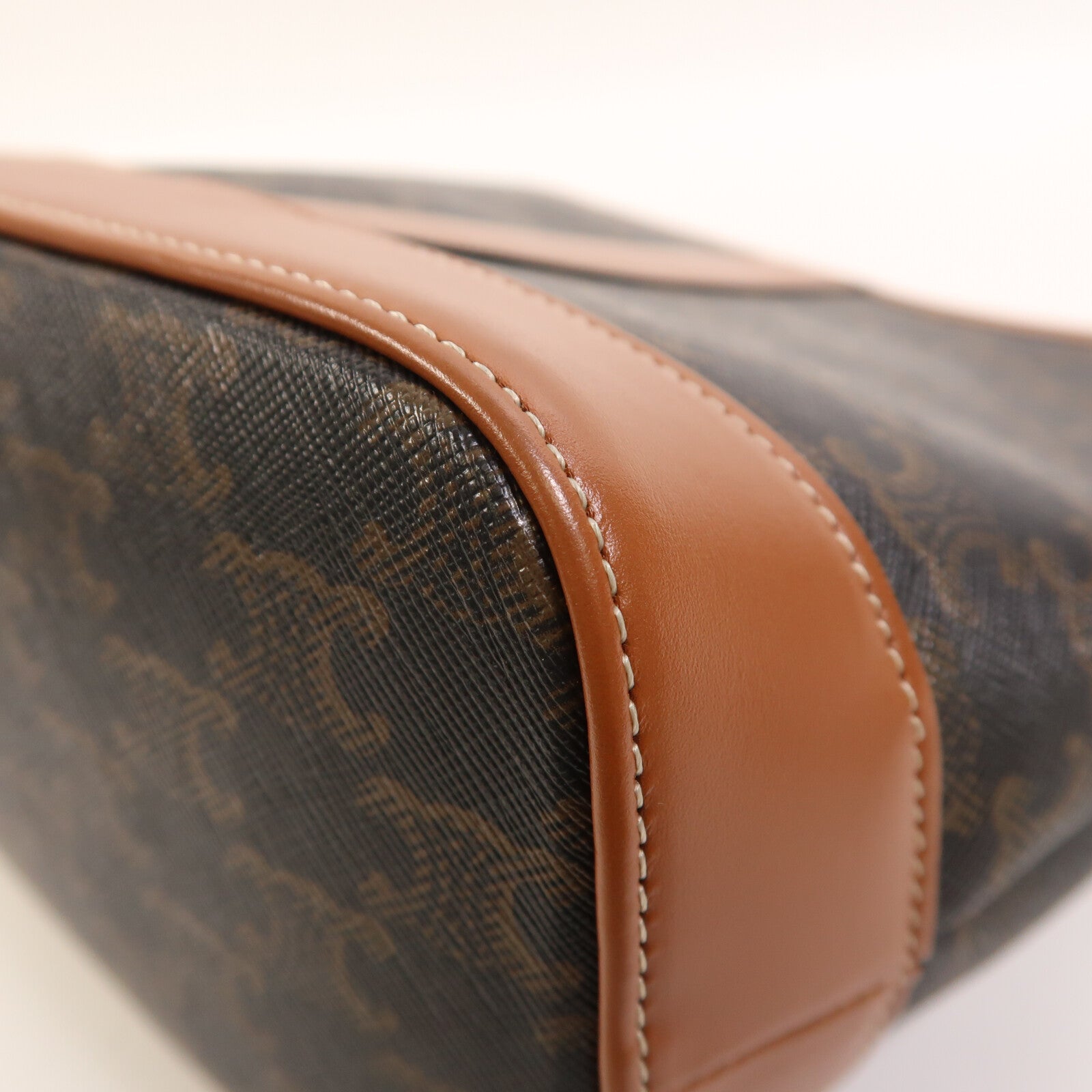 CELINE 塗層帆布Triomphe Bucket金扣肩背袋
