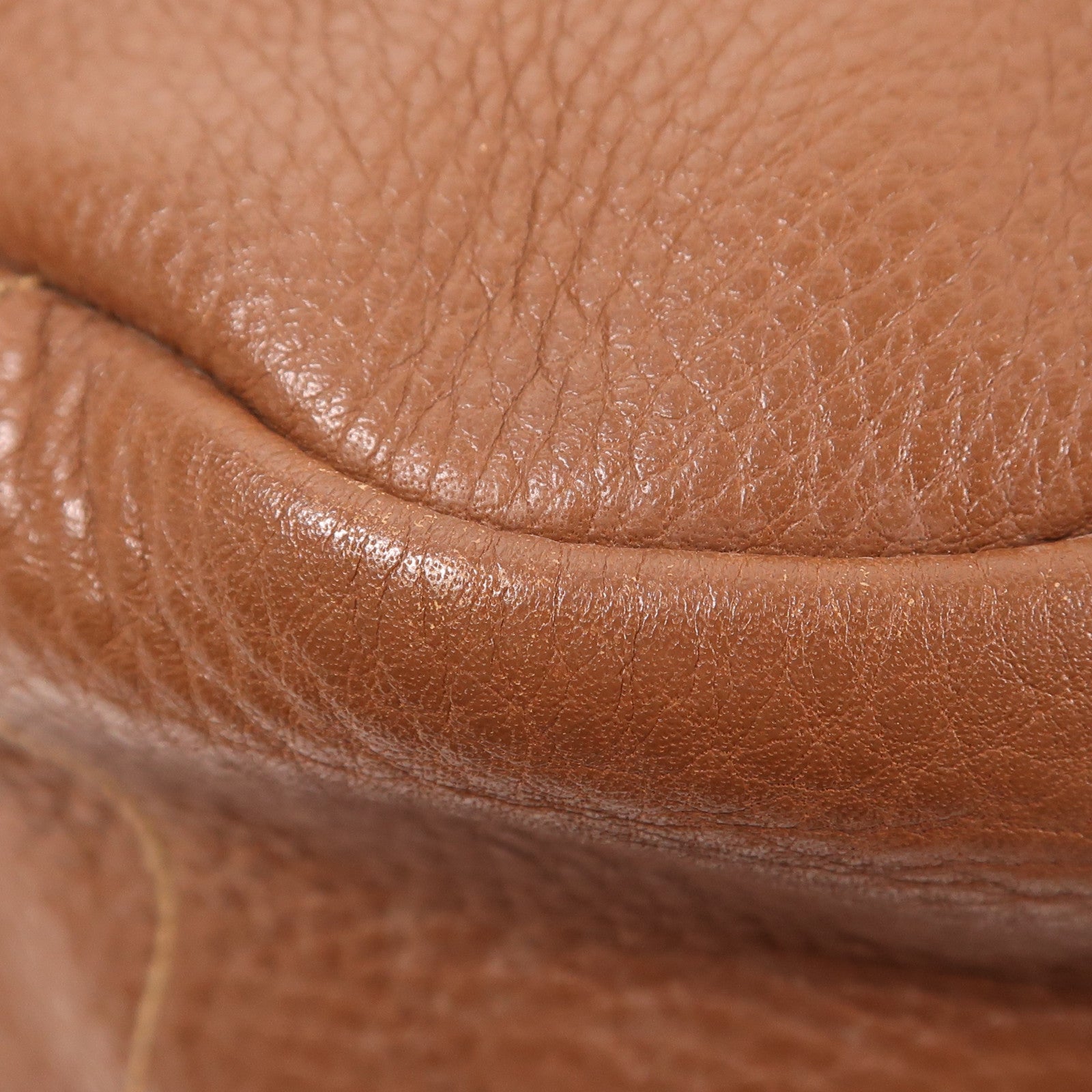 PRADA 牛皮皮革Shoulder Bag金扣肩背袋