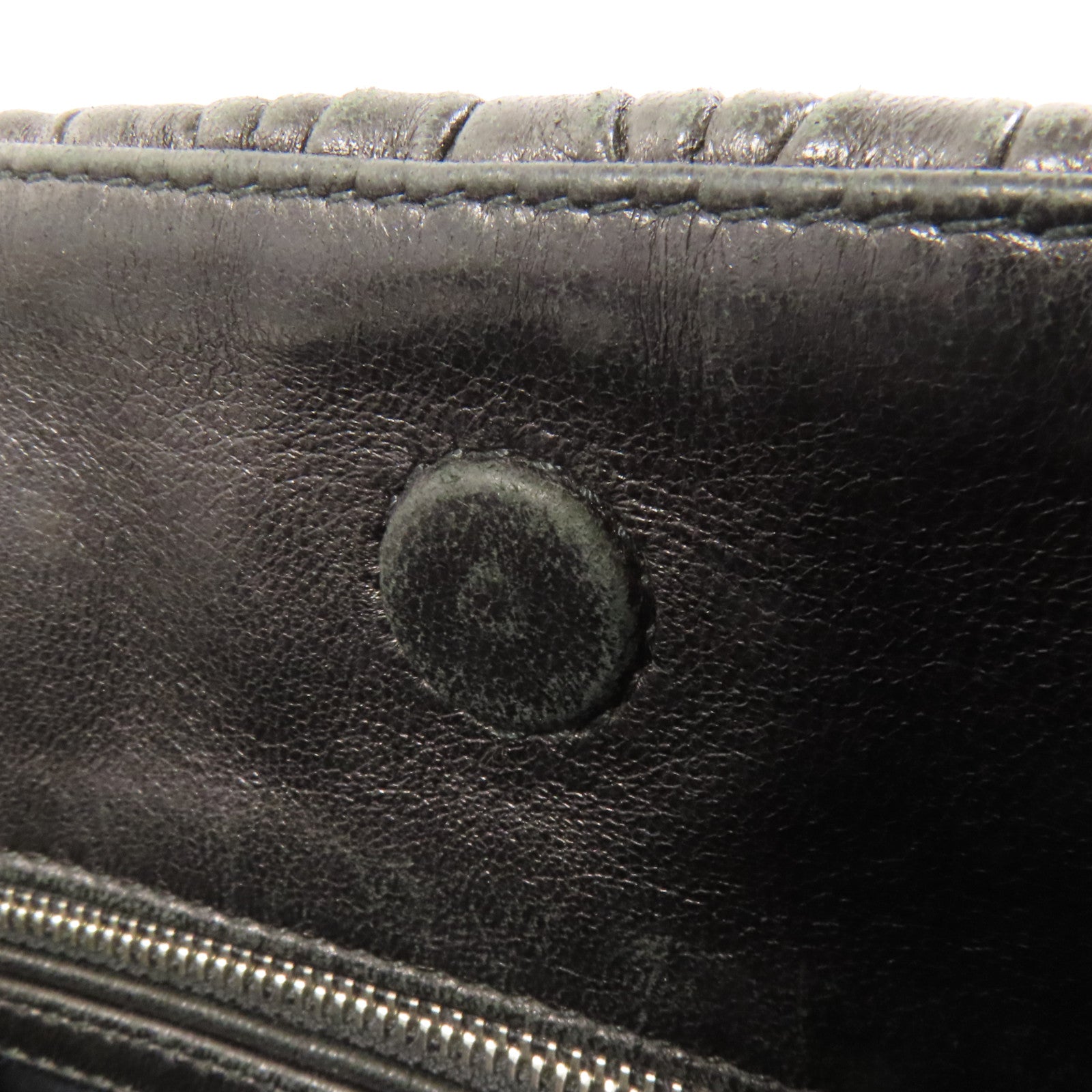 Miu Miu 羊皮皮革Shoulder Bag銀扣肩背袋
