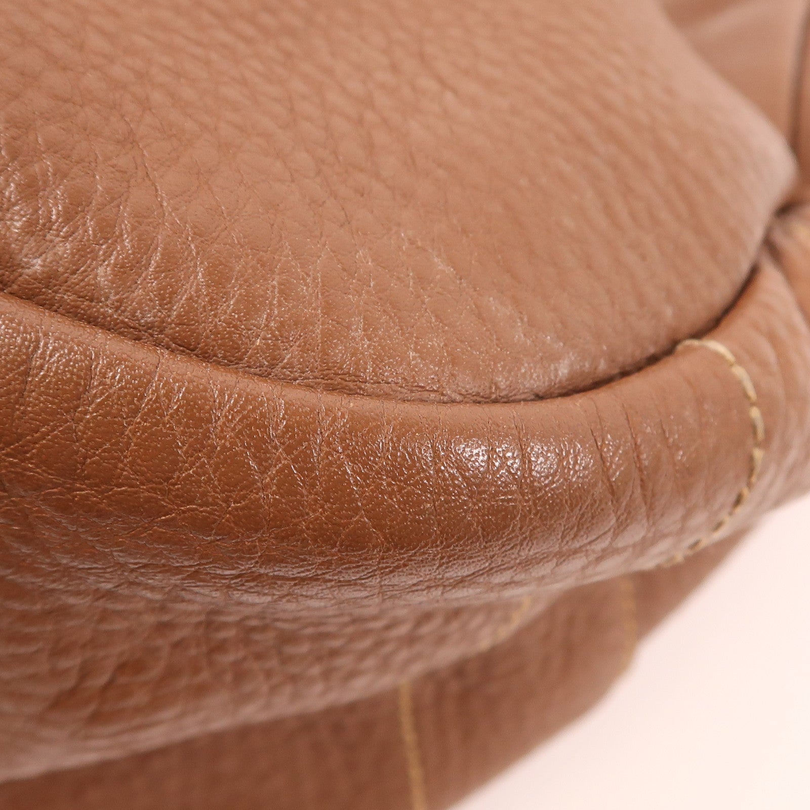 PRADA 牛皮皮革Shoulder Bag金扣肩背袋