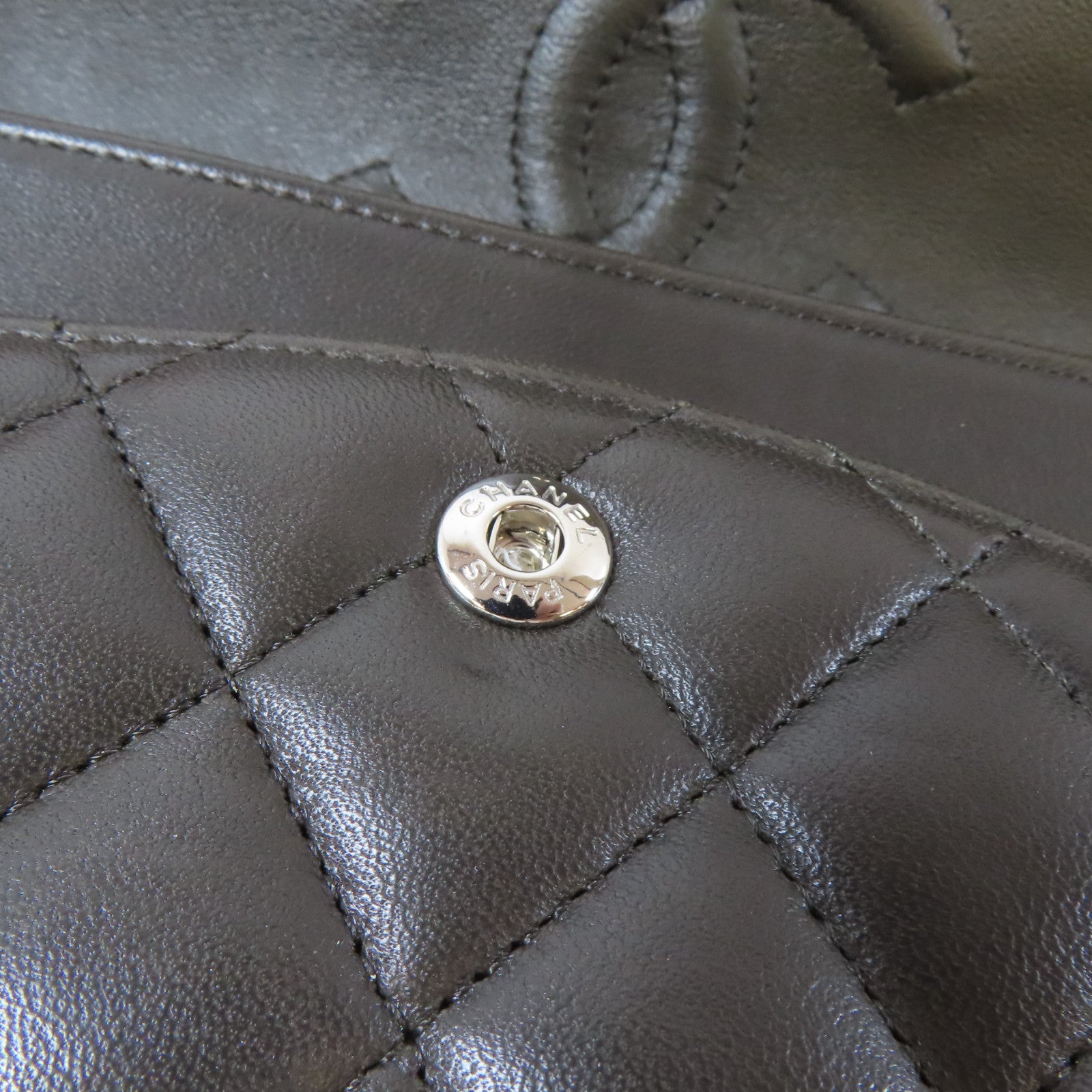 CHANEL 【激減優惠】菱格羊皮皮革Classic Double Flap Bag銀扣鏈帶肩背袋黑色/啡紅色