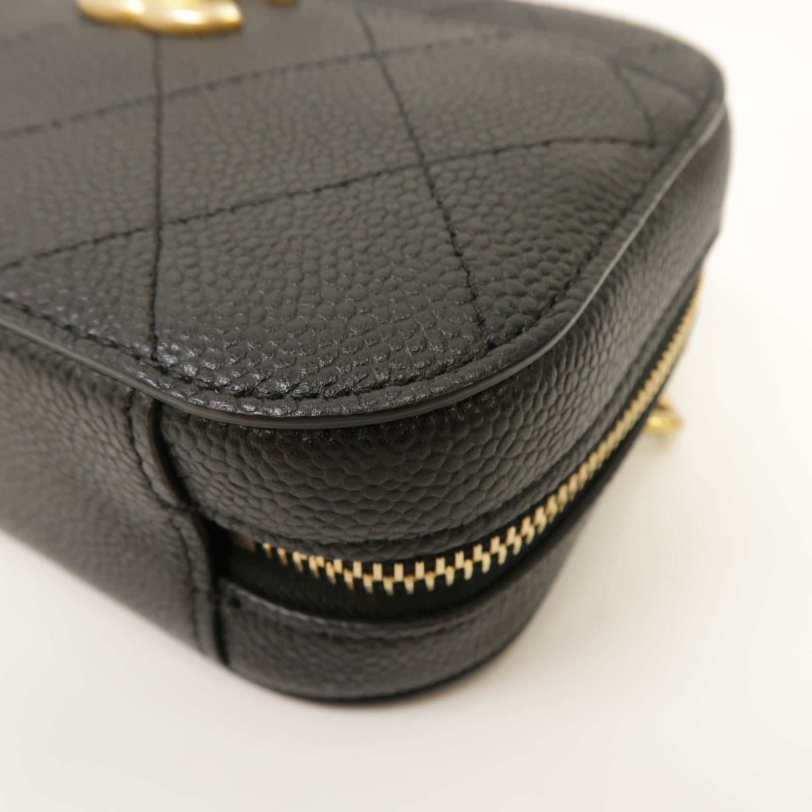 CHANEL 菱格Caviar皮革Waist Bag金扣腰包黑色