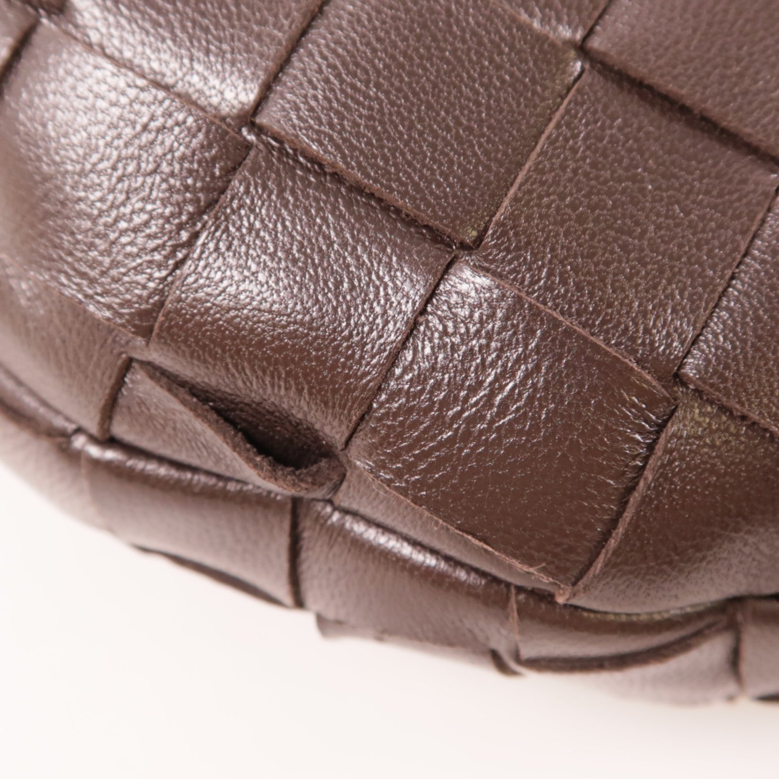 BOTTEGA VENETA BV Small Jodie Handbag Leather 690225 VCPP0/2132 Brown