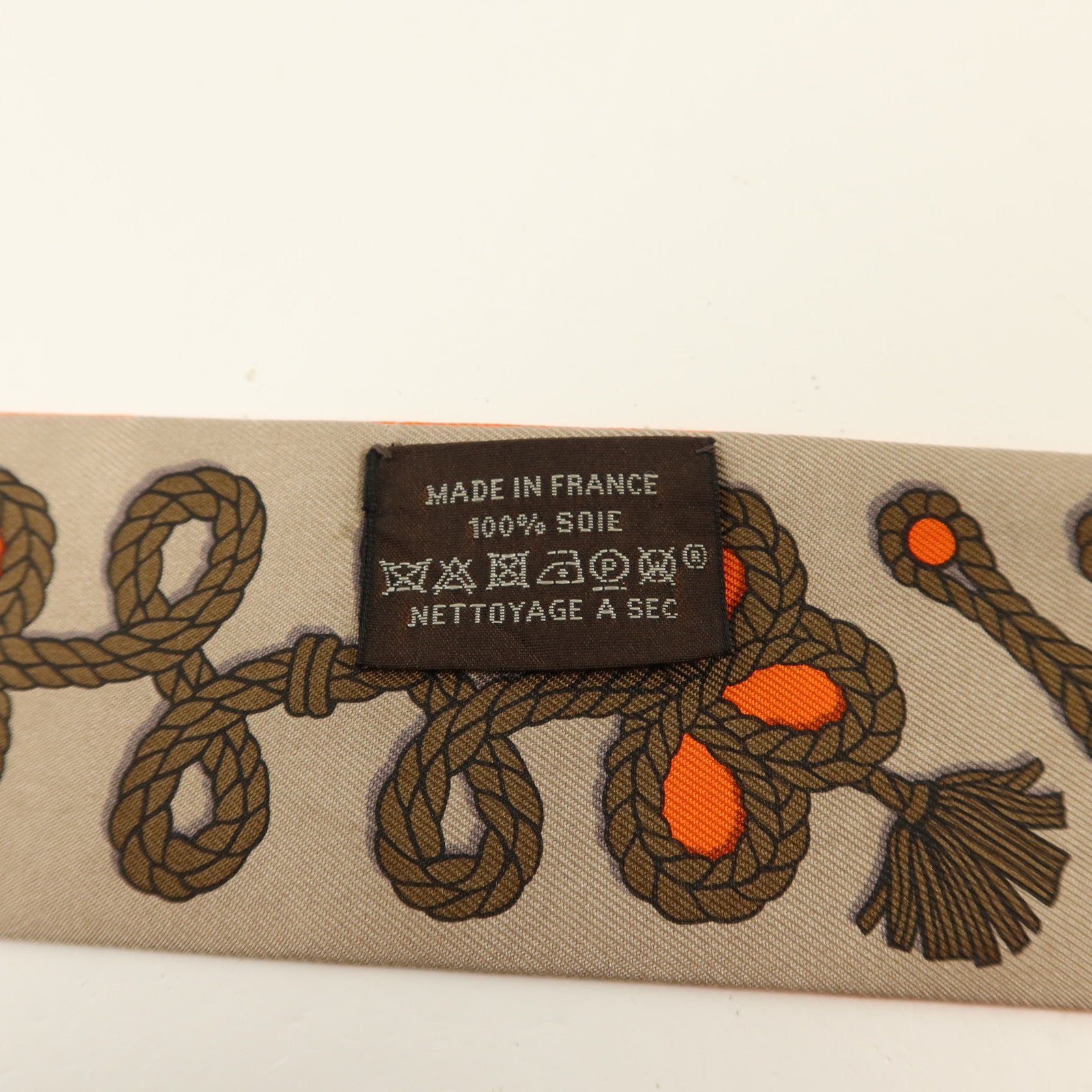 HERMES 絲質Twilly絲巾