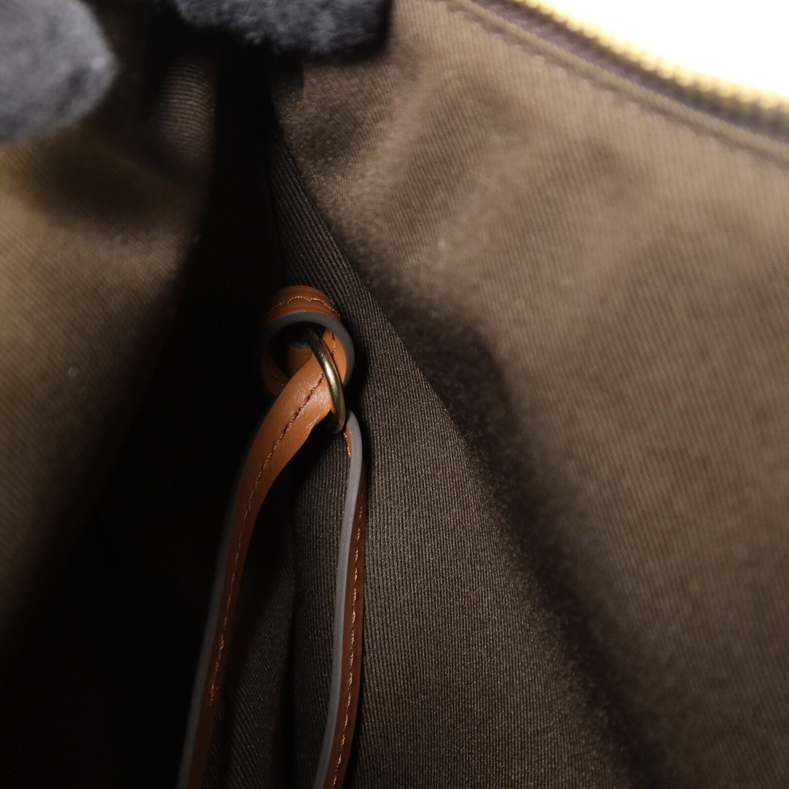 LOUIS VUITTON Monogram Reverse Loop Hobo手挽肩背兩用袋