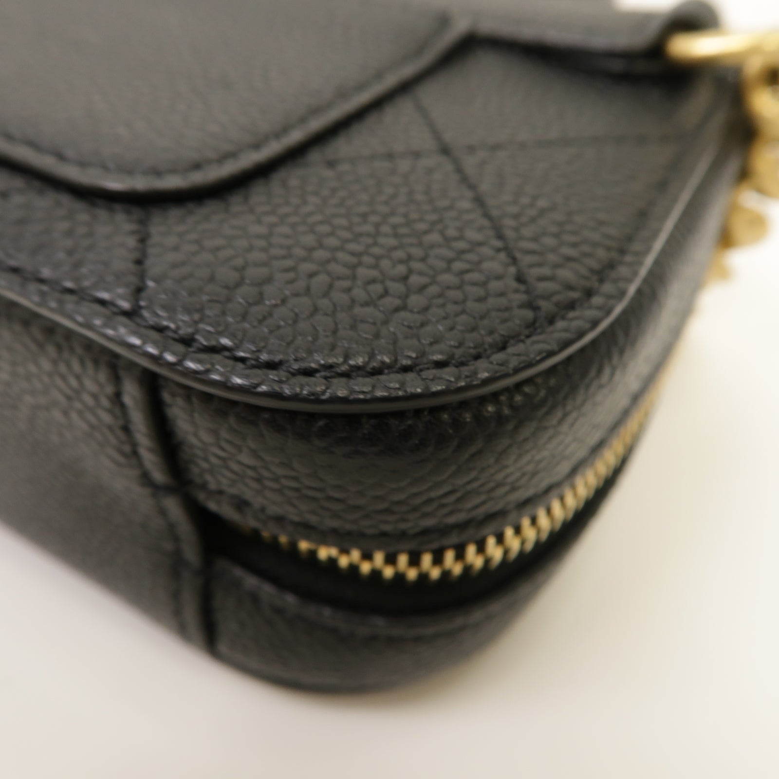 CHANEL 菱格Caviar皮革Waist Bag金扣腰包黑色