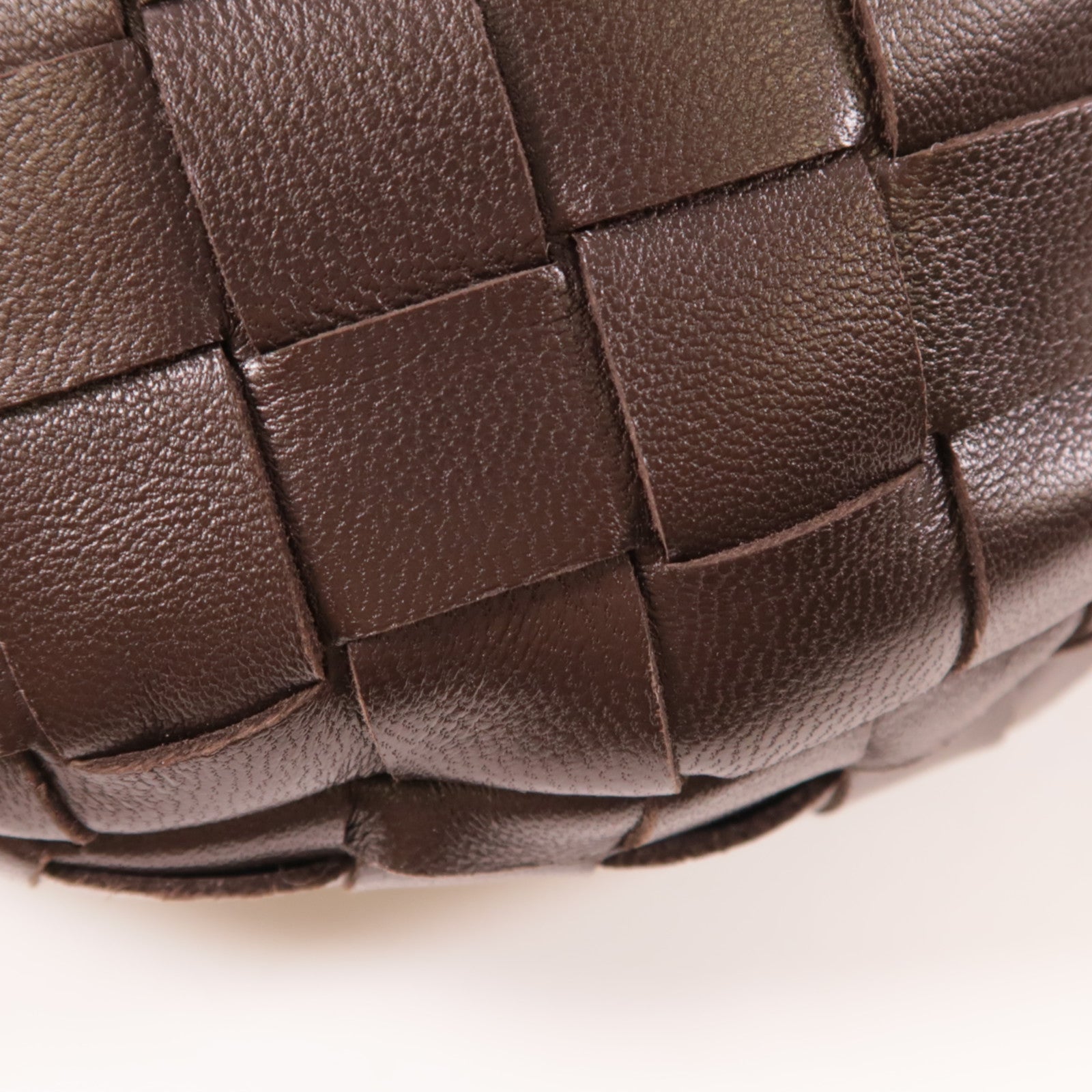 BOTTEGA VENETA 皮革Small Jodie金扣手挽袋