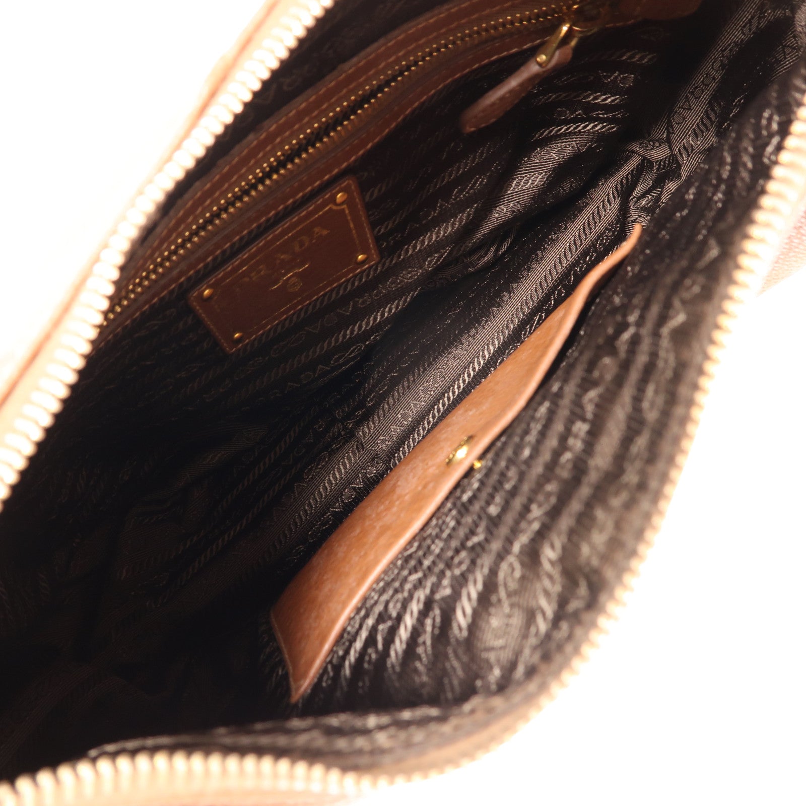 PRADA 牛皮皮革Shoulder Bag金扣肩背袋