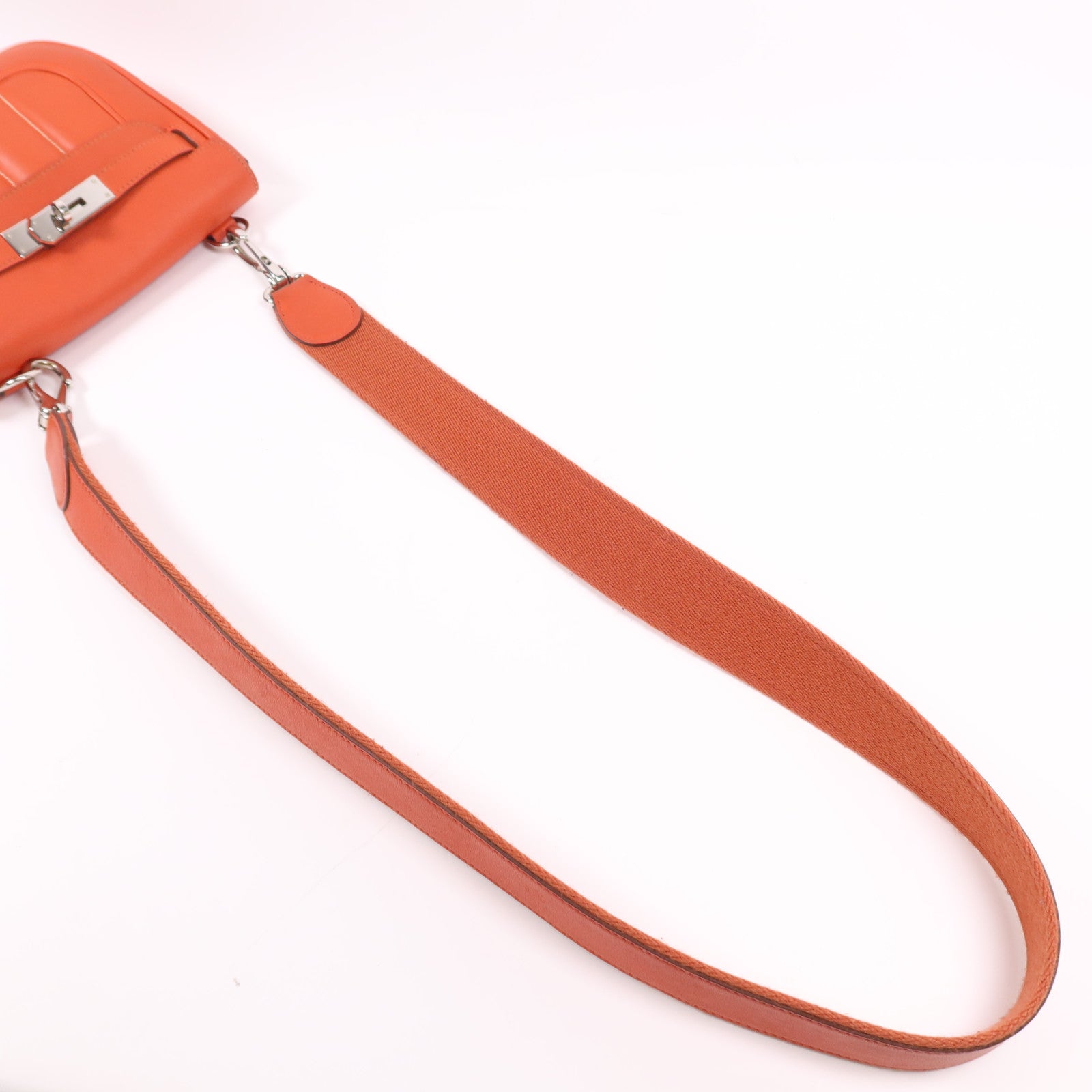 HERMES Swift皮革Berline 21 Mini銀扣肩背袋Rouge Casaque