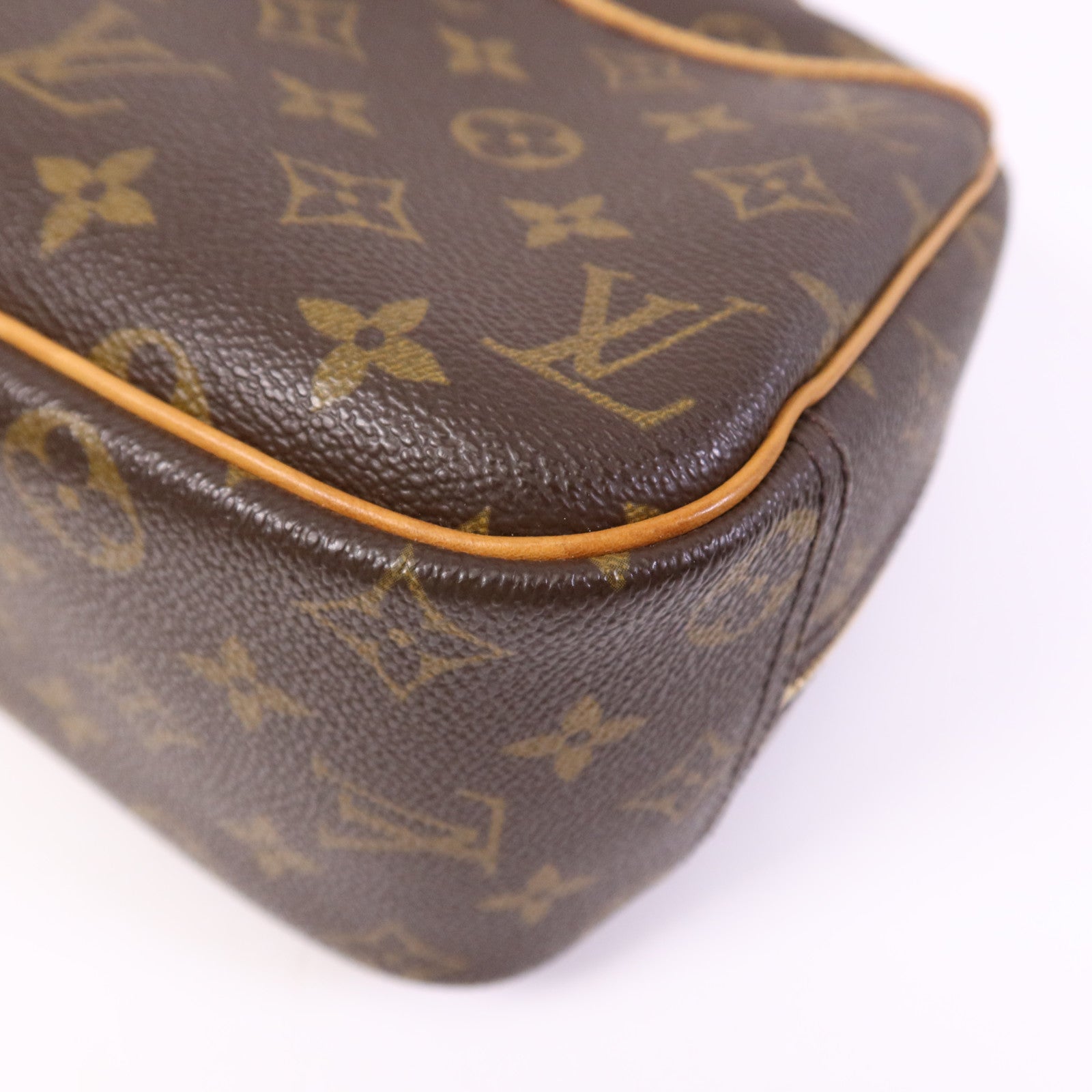 LOUIS VUITTON Monogram Trouville金扣手挽袋