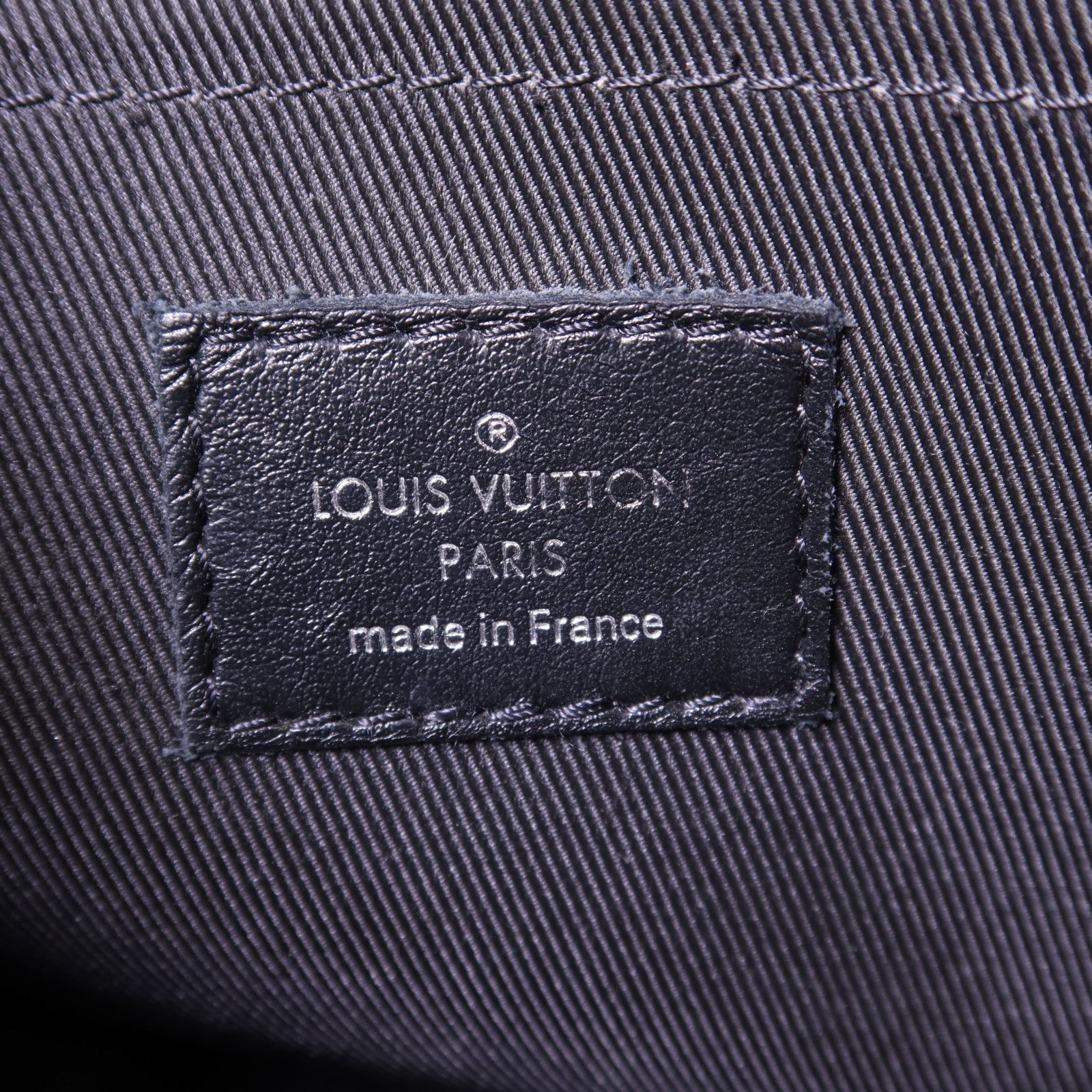 LOUIS VUITTON Monogram Eclipse Steamer肩背袋