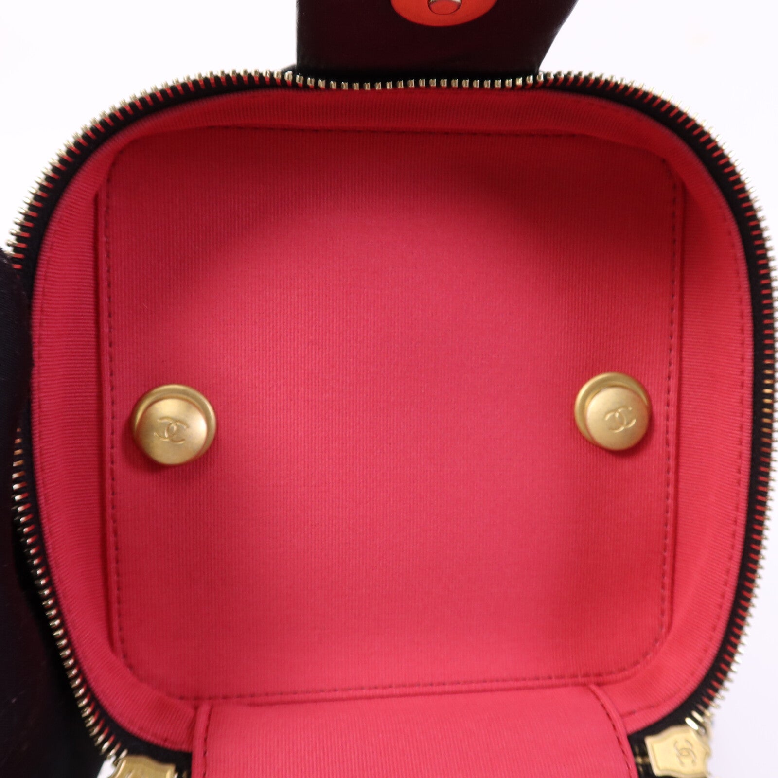 CHANEL 牛皮皮革Vanity Case金扣鏈帶手挽肩背兩用袋