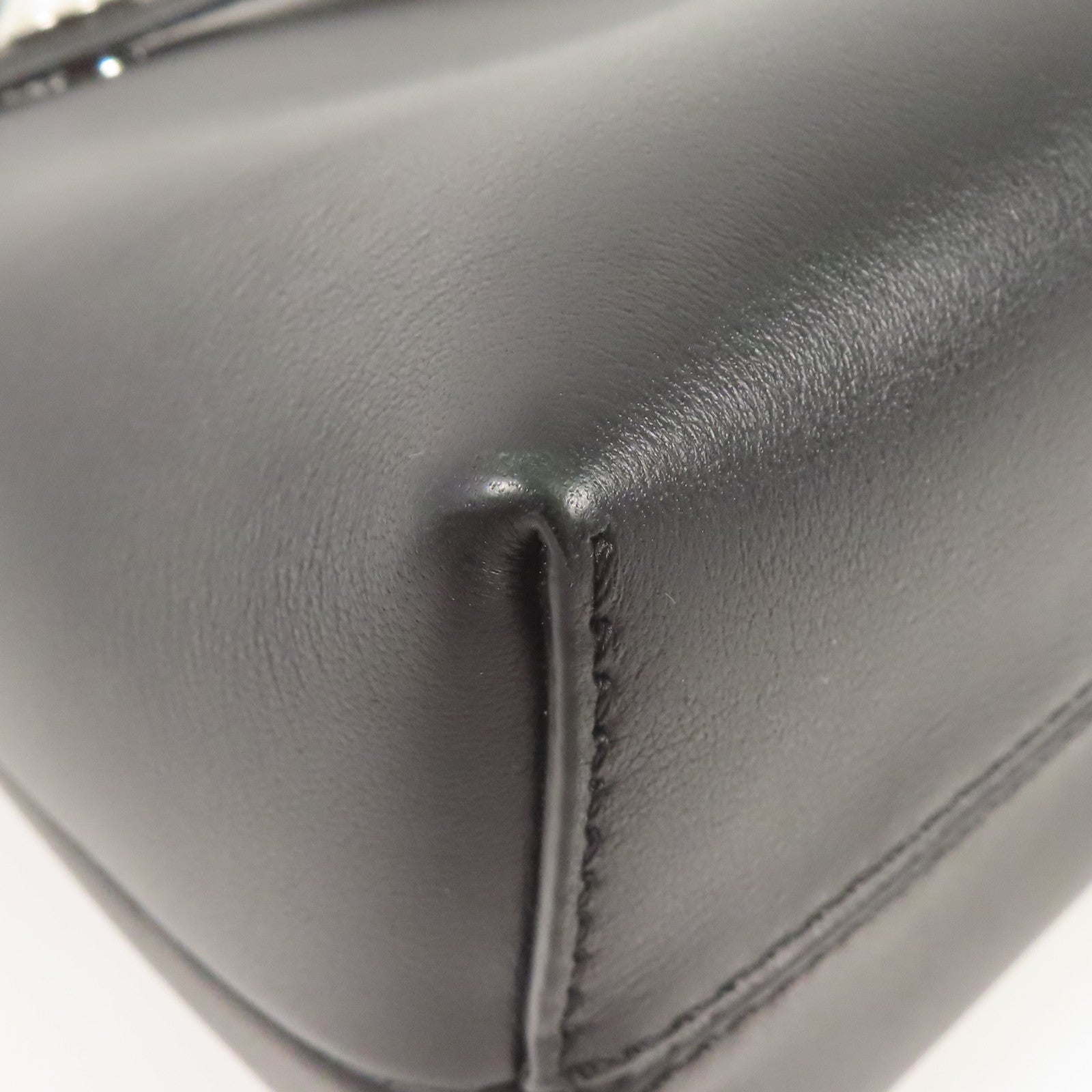 FENDI 牛皮皮革By The Way Mini銀扣肩背袋