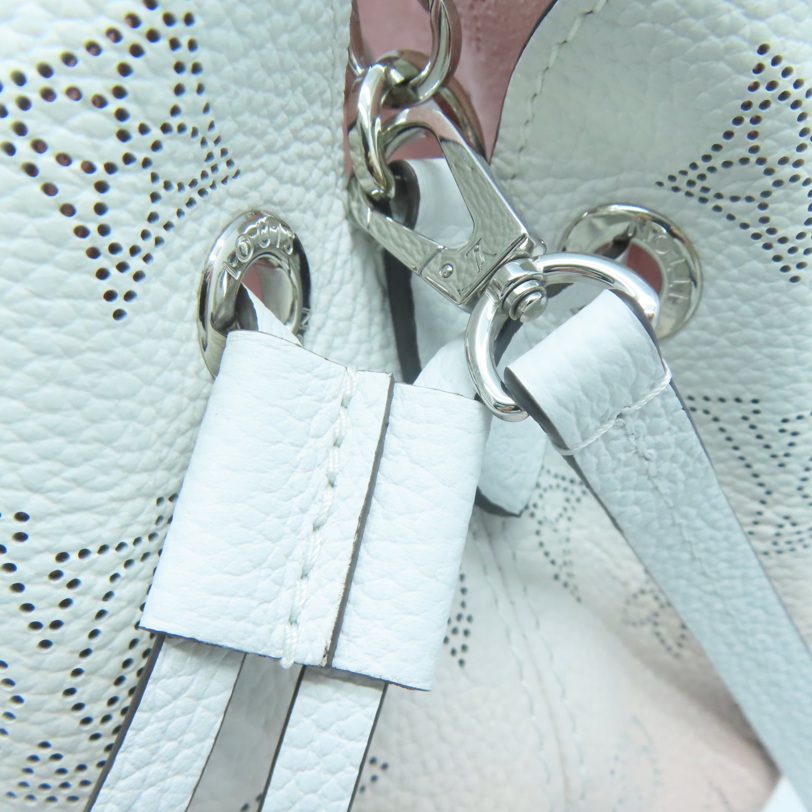 LOUIS VUITTON 【激減優惠】Monogram Mahina Bella銀扣鏈帶肩背袋白色/粉紅色