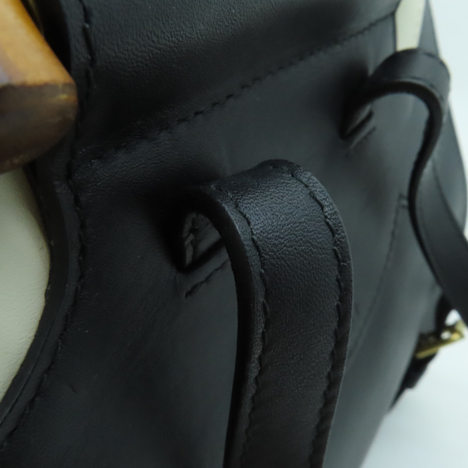 GUCCI 【激減優惠】牛皮皮革Nimfair Bamboo Backpack金扣背包黑色/白色