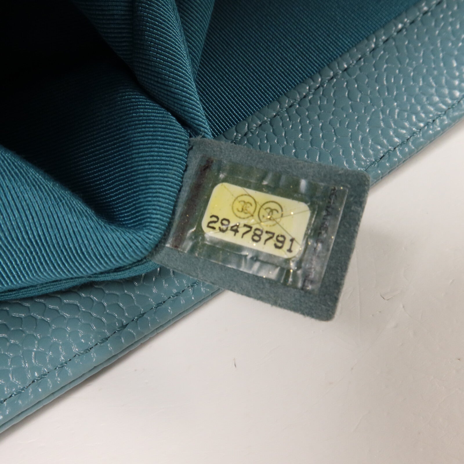 CHANEL 牛皮皮革Boy 25鏈帶肩背袋