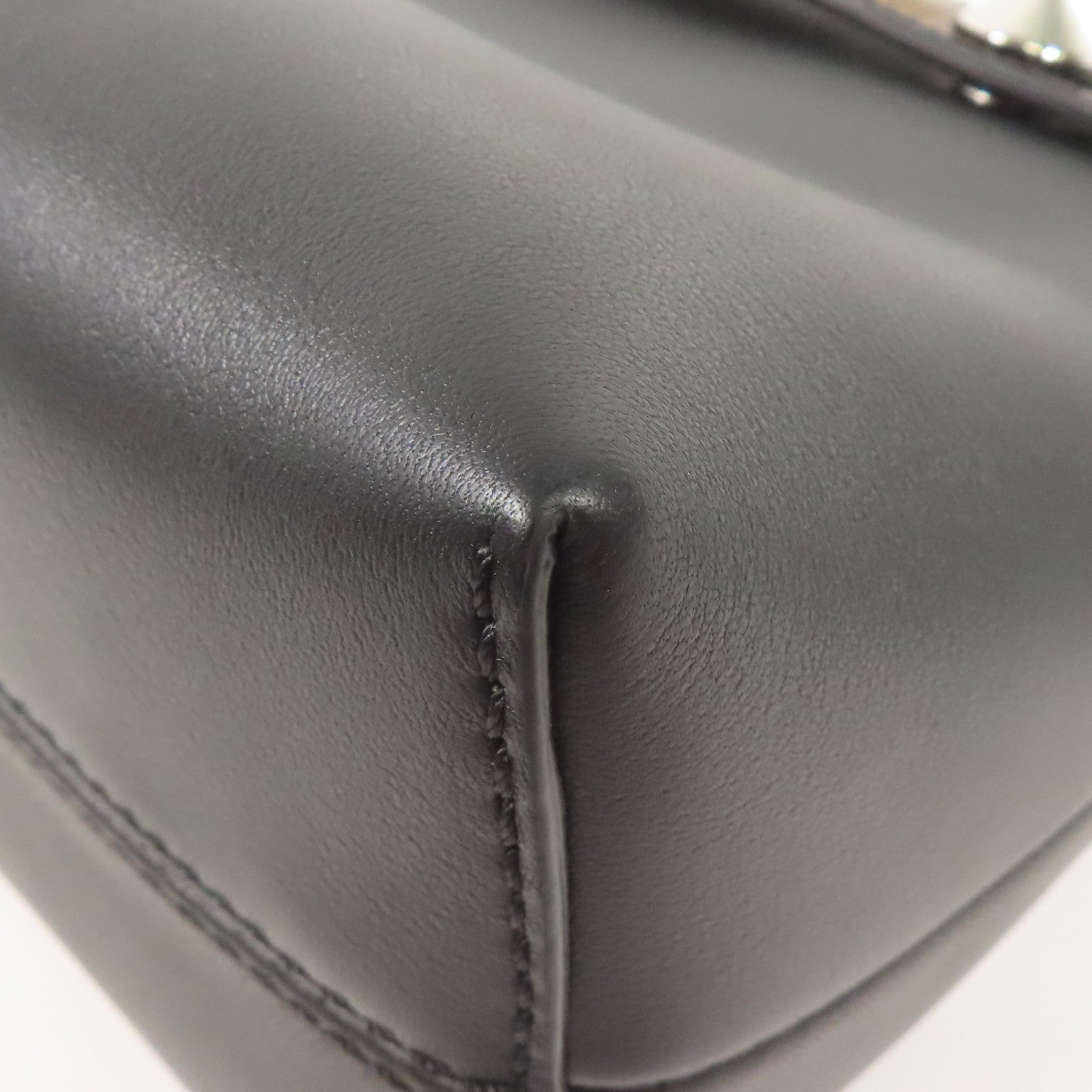 FENDI 牛皮皮革By The Way Mini銀扣肩背袋