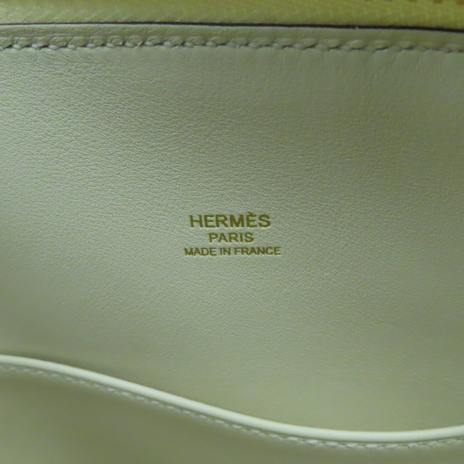HERMES **【激減優惠】Epsom皮革Bolide 25 1923金扣手挽肩背兩用袋Nata奶油白色