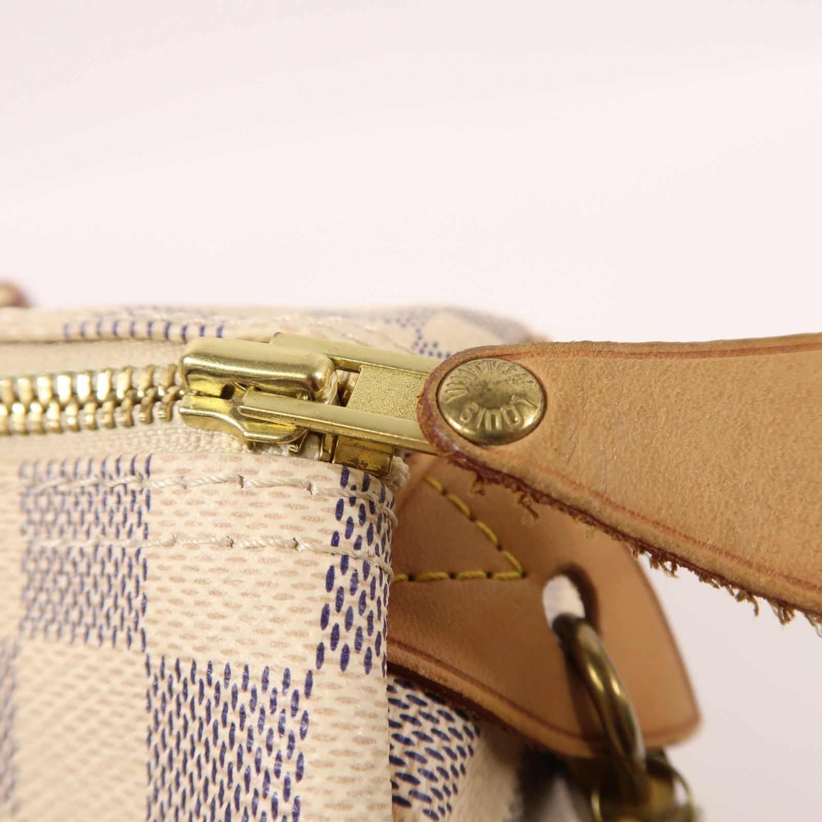 LOUIS VUITTON Damier Azur Speedy 30金扣手挽袋白色