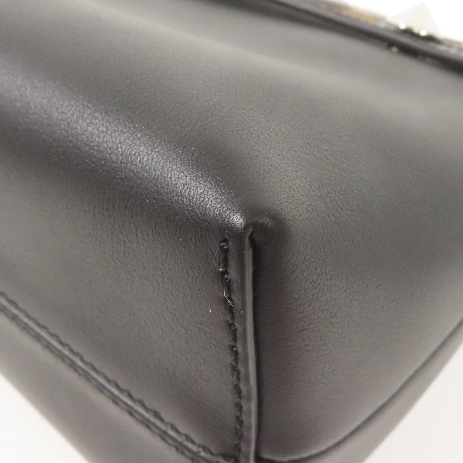 FENDI 牛皮皮革By The Way Mini銀扣肩背袋