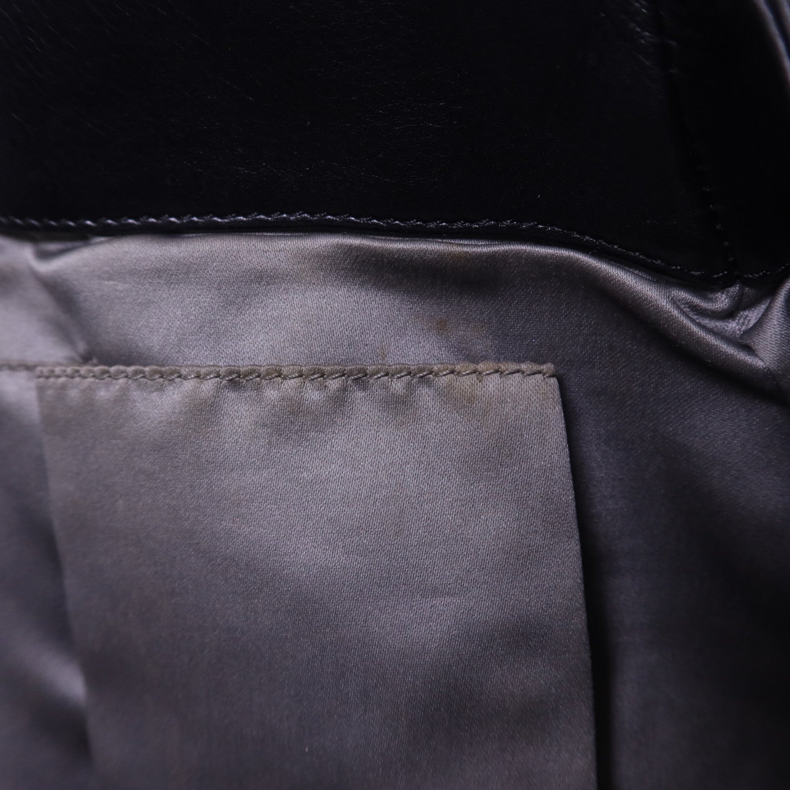 CHANEL 牛皮皮革Modern Chain Rhodoid East West Tote銀扣手挽袋