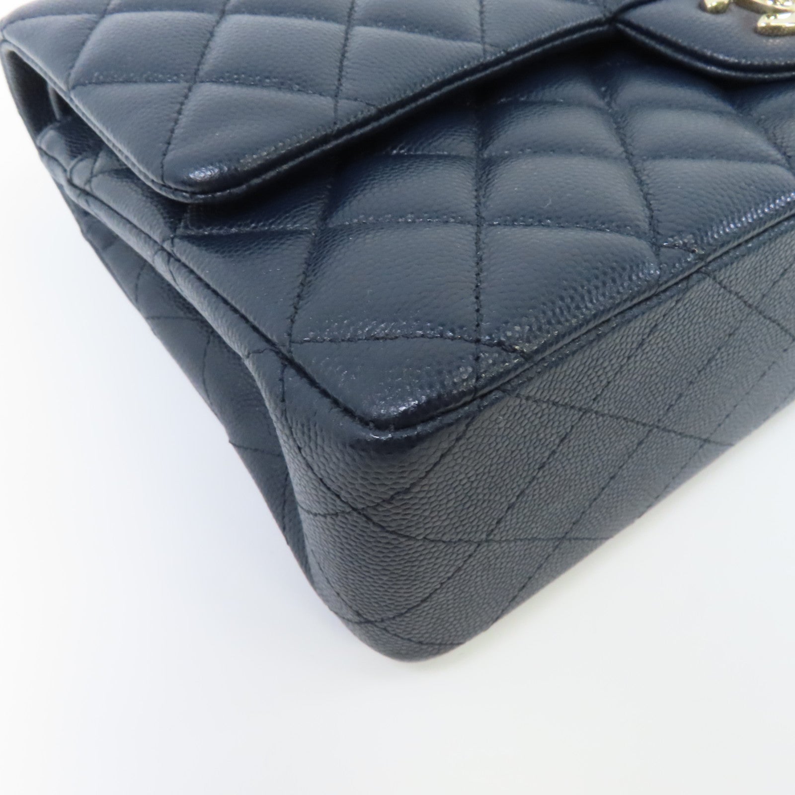 CHANEL 菱格Caviar皮革Classic Flap 25cm金扣鏈帶肩背袋深藍色