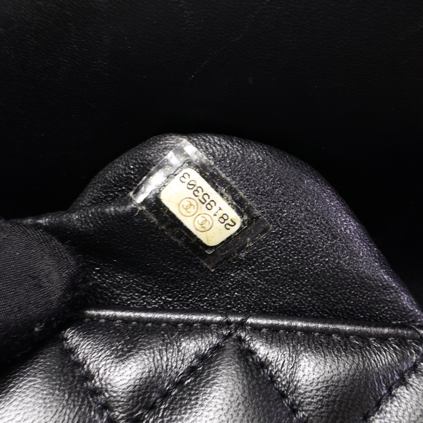 CHANEL 羊皮皮革CC Chic Double鏈帶肩背袋