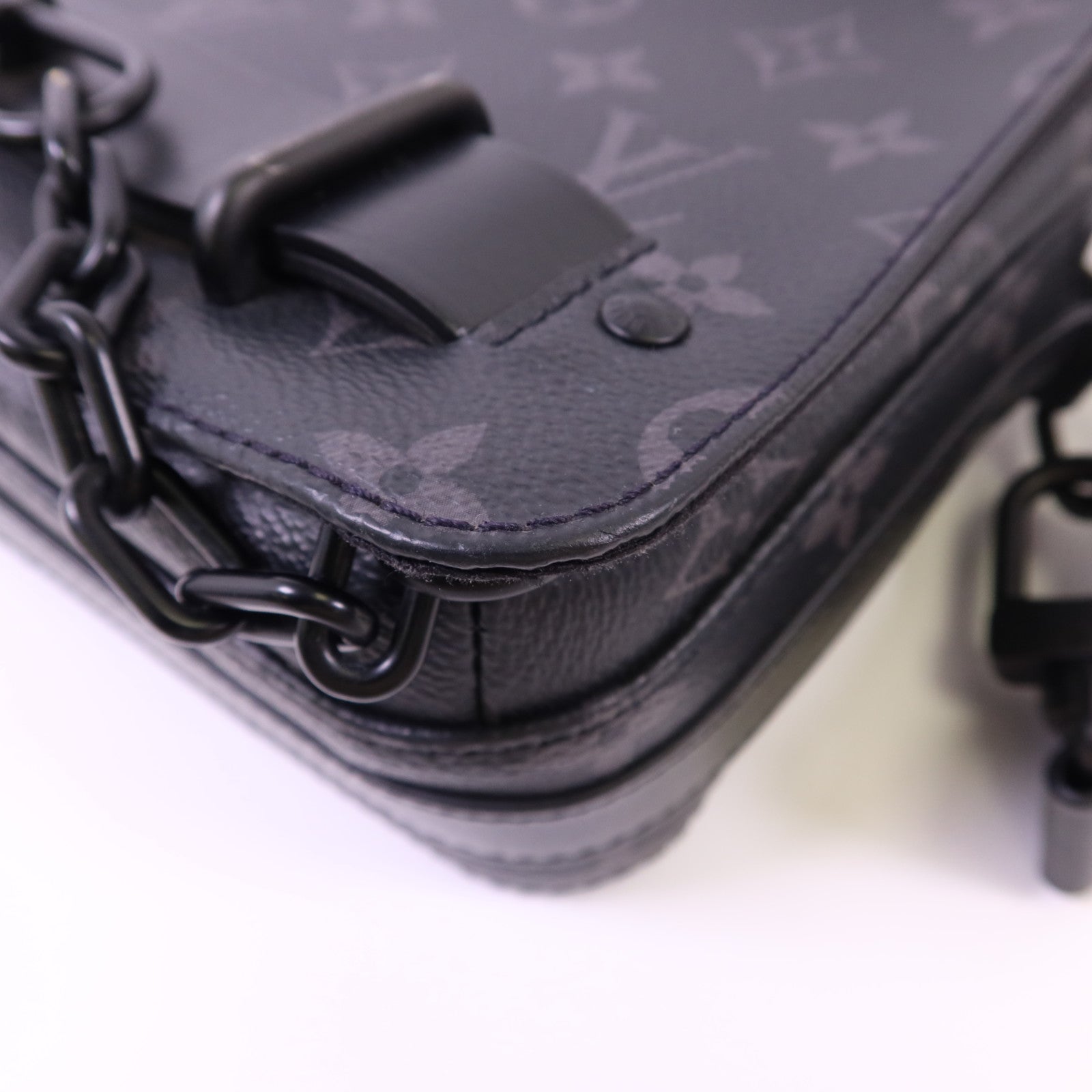 LOUIS VUITTON Monogram Eclipse Steamer肩背袋