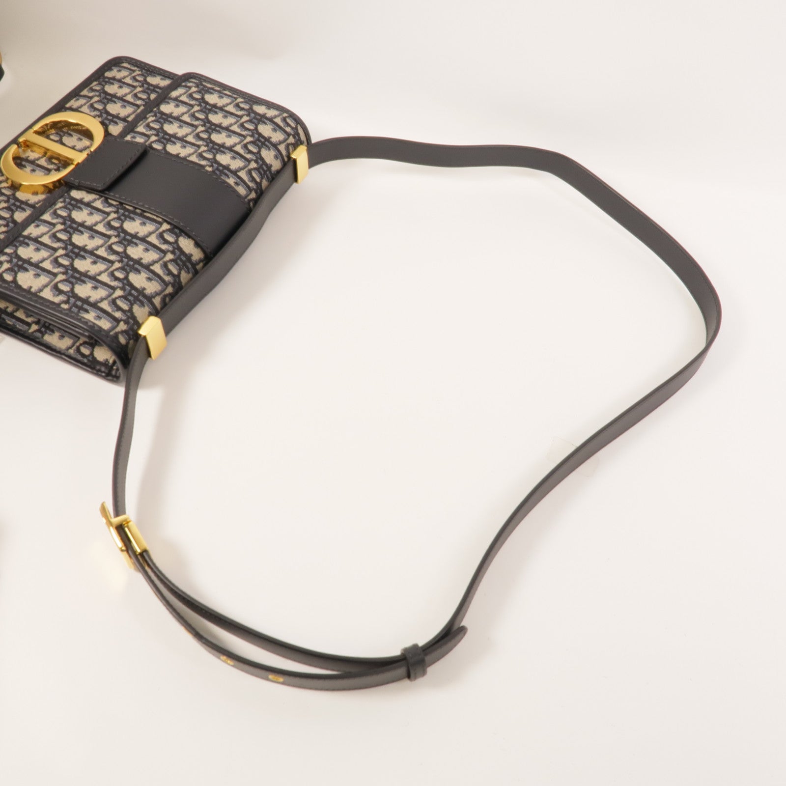 Dior 帆布30 Montaigne肩背袋