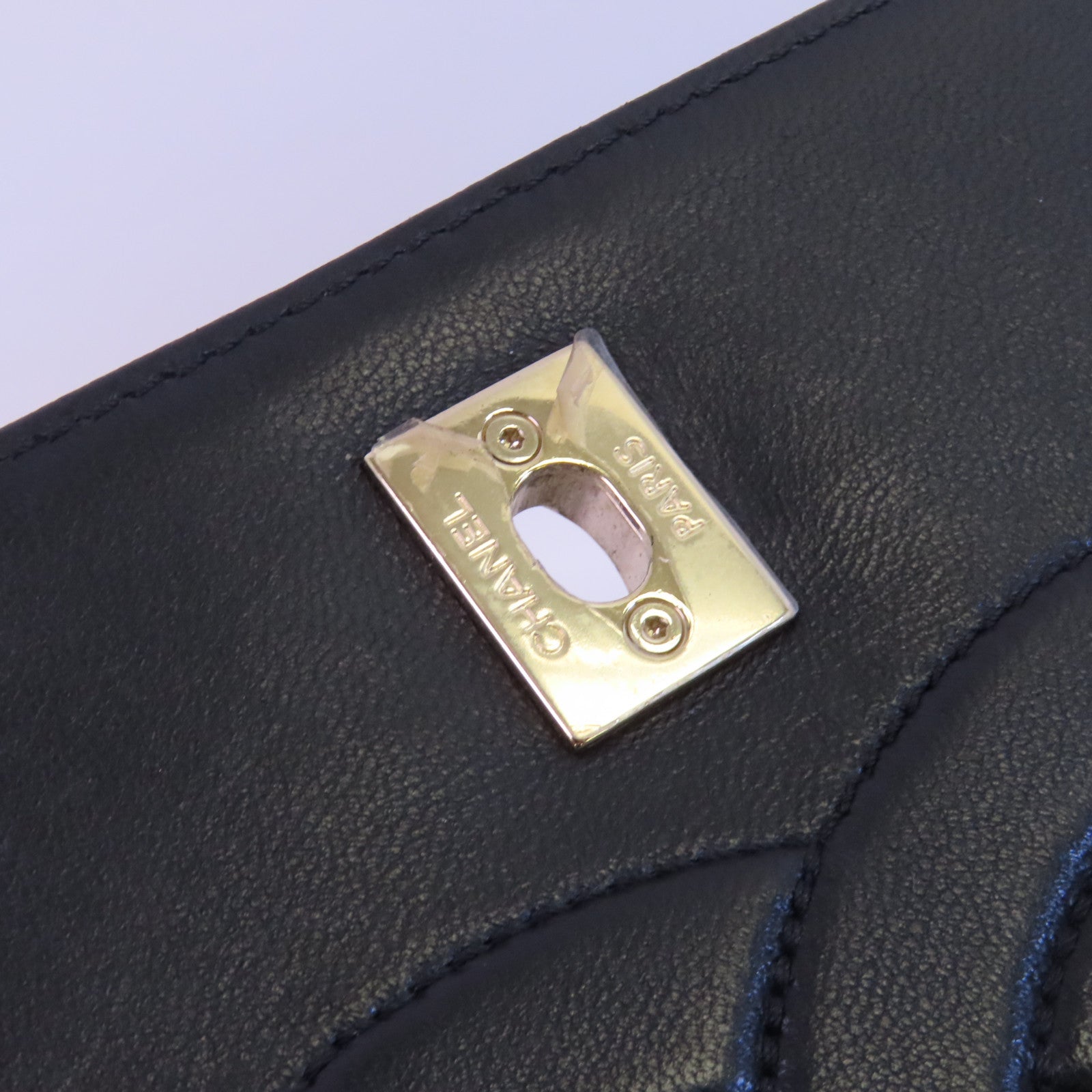 CHANEL 牛皮皮革Chain Shoulder金扣鏈帶肩背袋